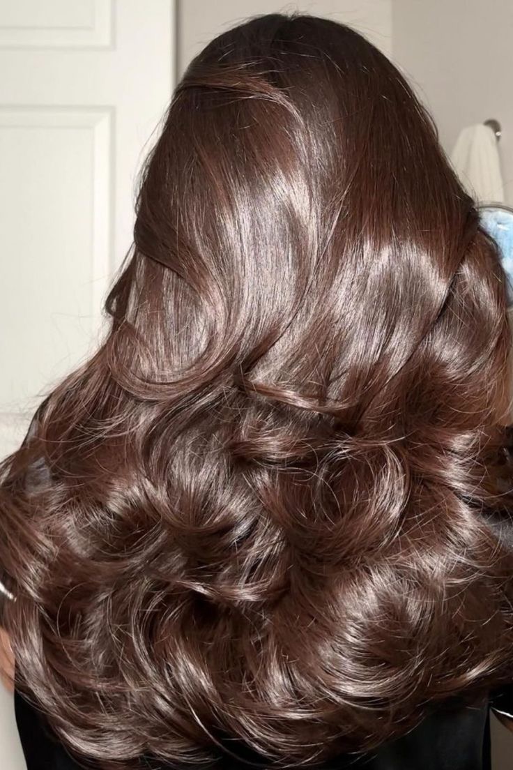 Wavy hairs