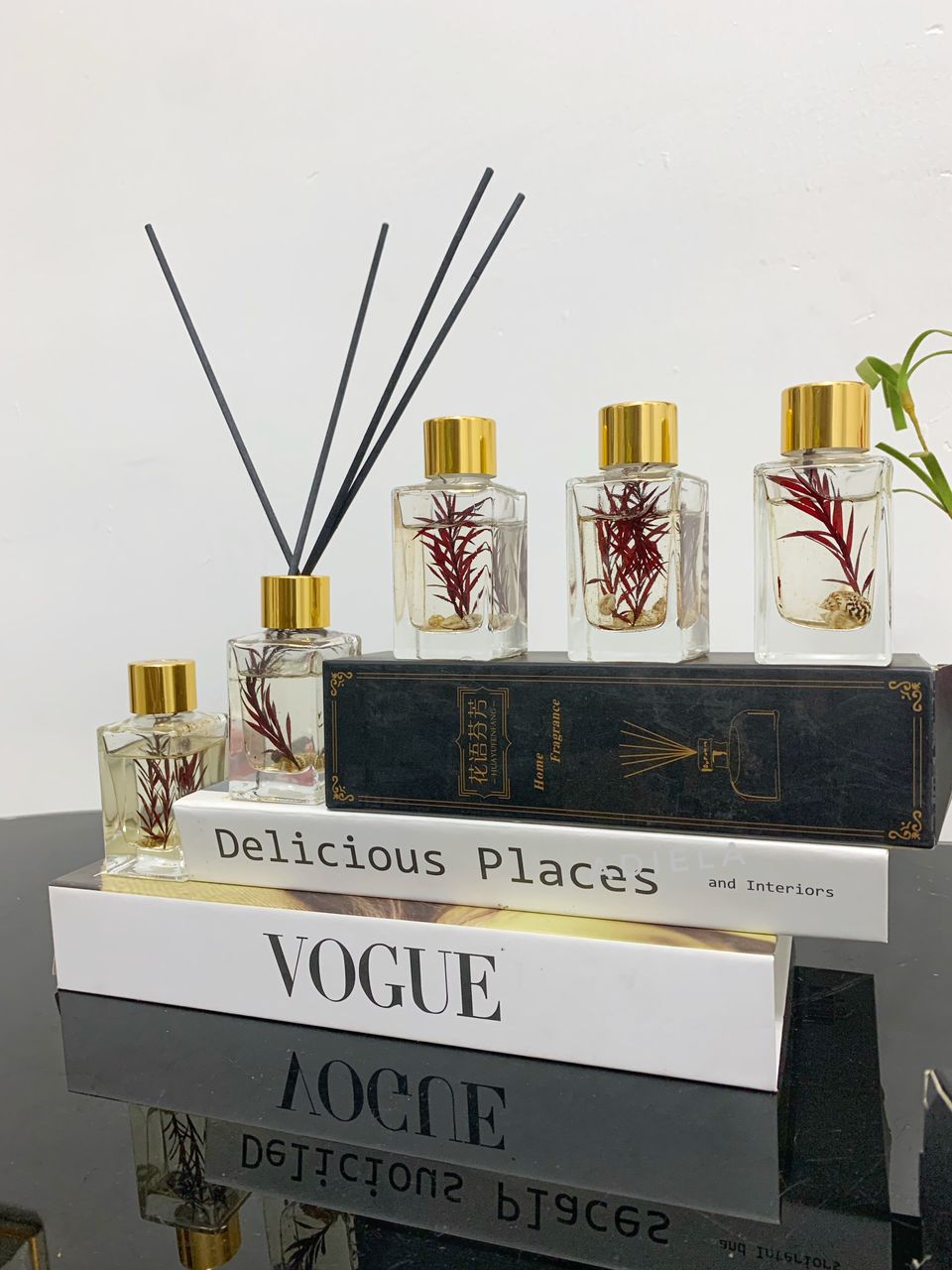 SCENTS & FRAGRANCES Category Image