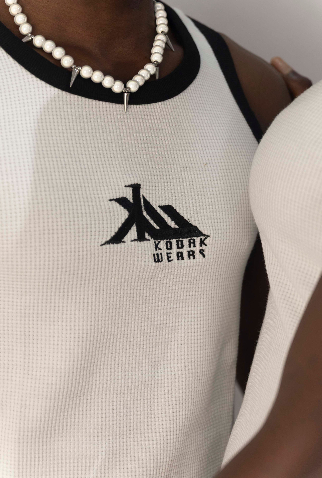 KW logo embroidery Tanktop image