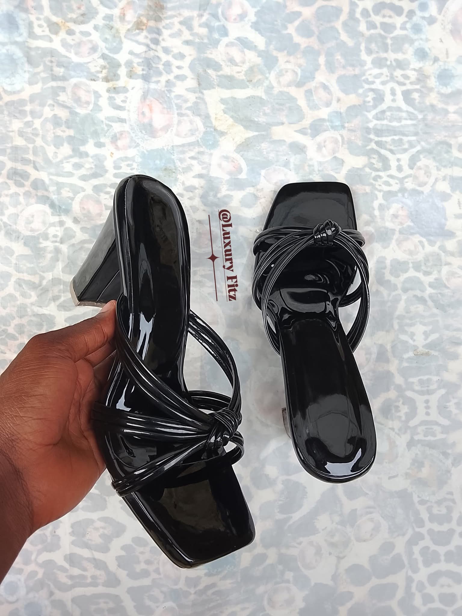 Black glossy heel