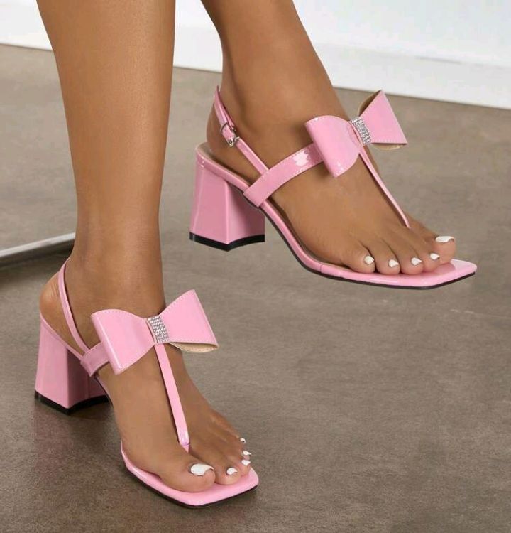 Block sandal heels