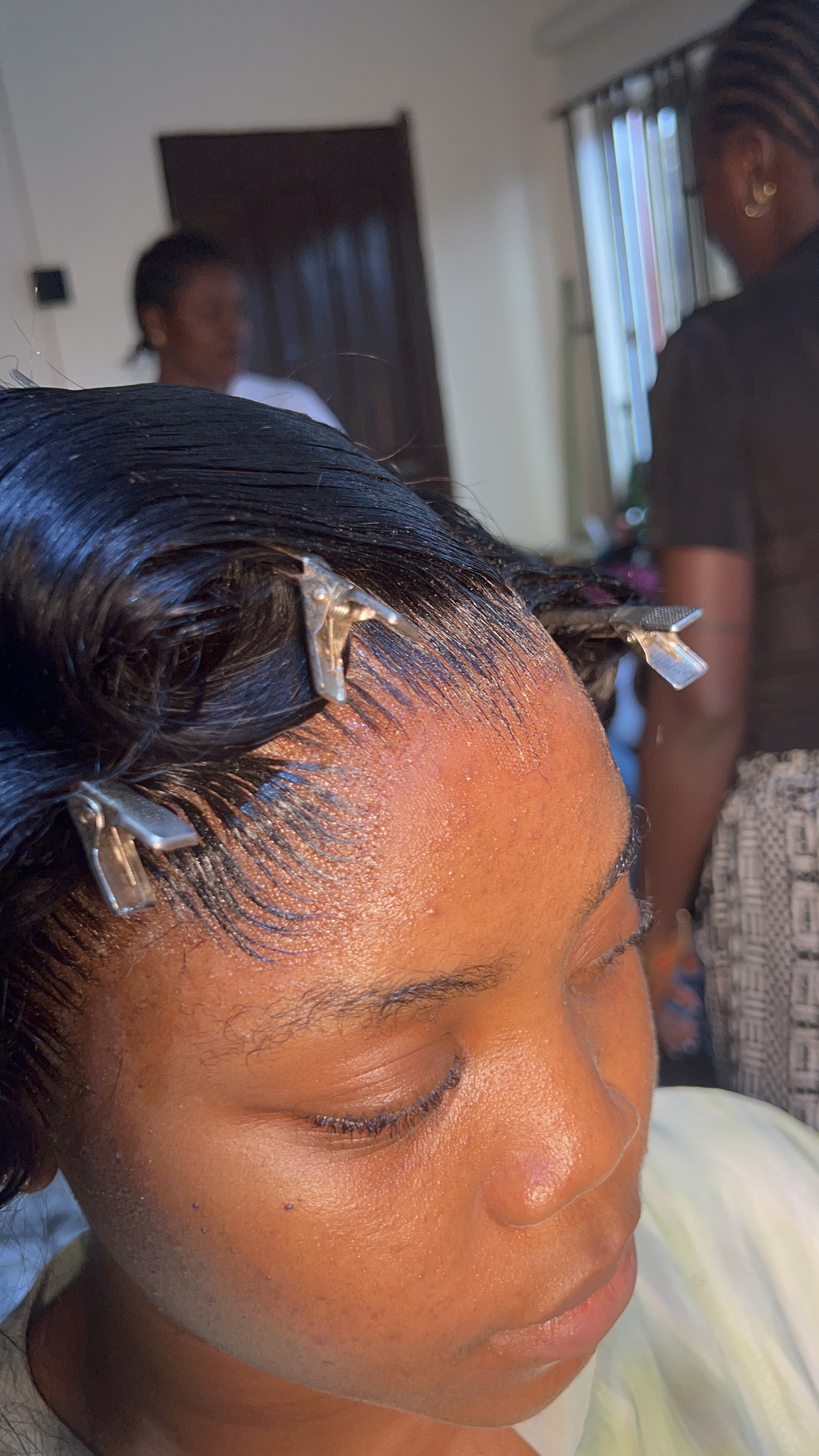 LAGOS HAIRLINE FRONTAL INSTALLATION
