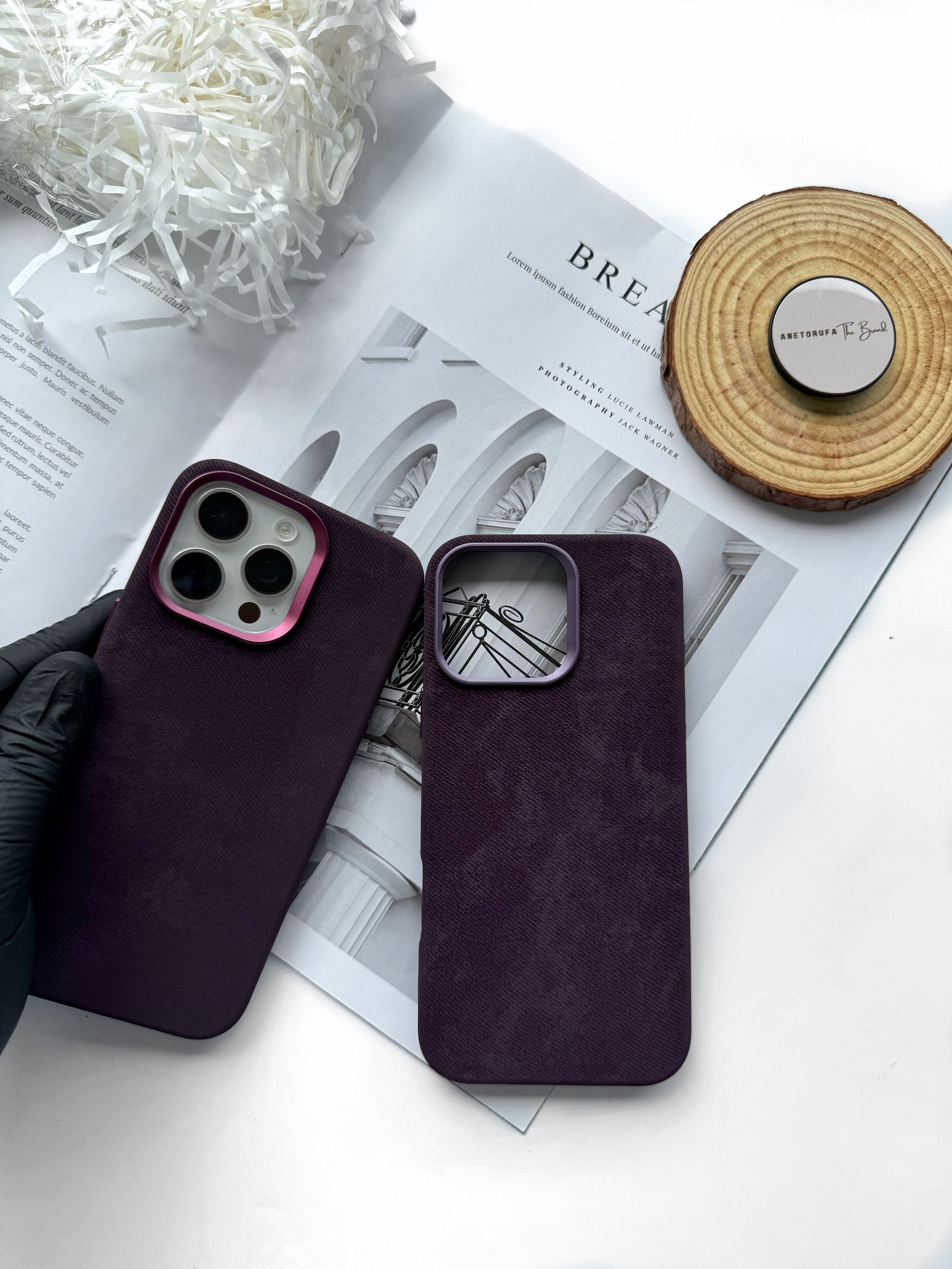 DARK PURPLE FLANNELETTE-LINED MAGSAFE PHONE CASE image