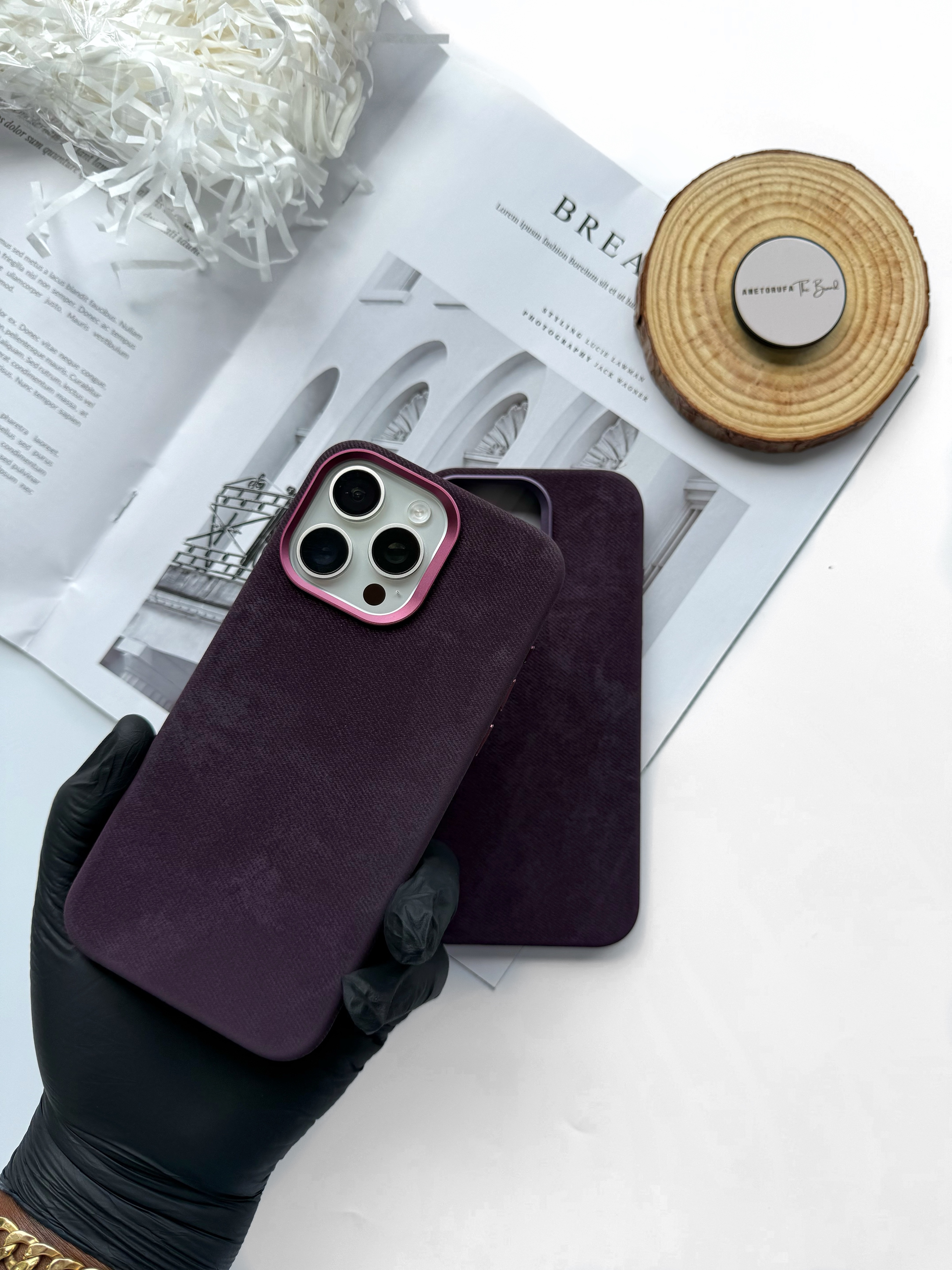 DARK PURPLE FLANNELETTE-LINED MAGSAFE PHONE CASE