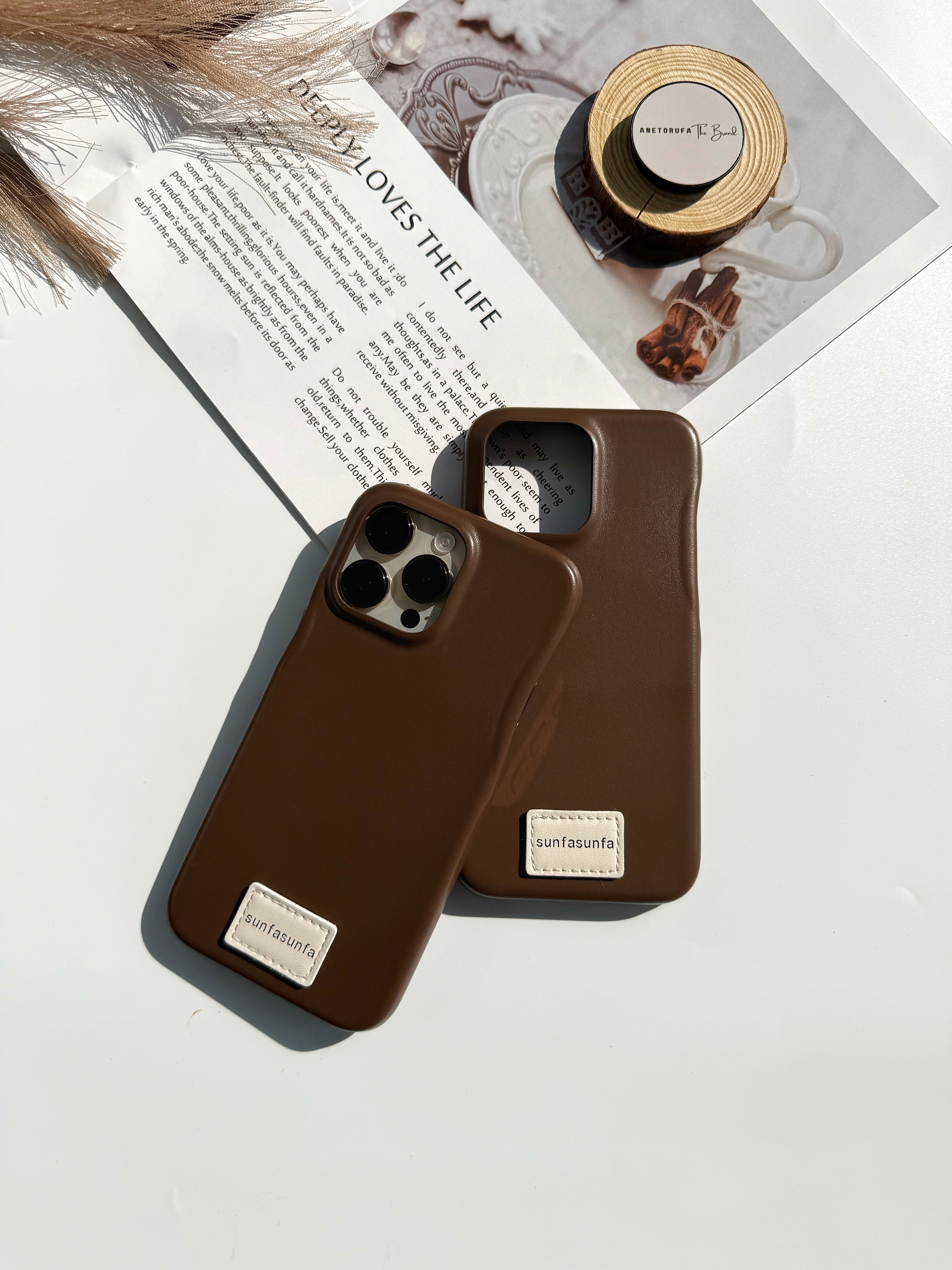 DARK BROWN LUXE LEATHER PHONE CASE image