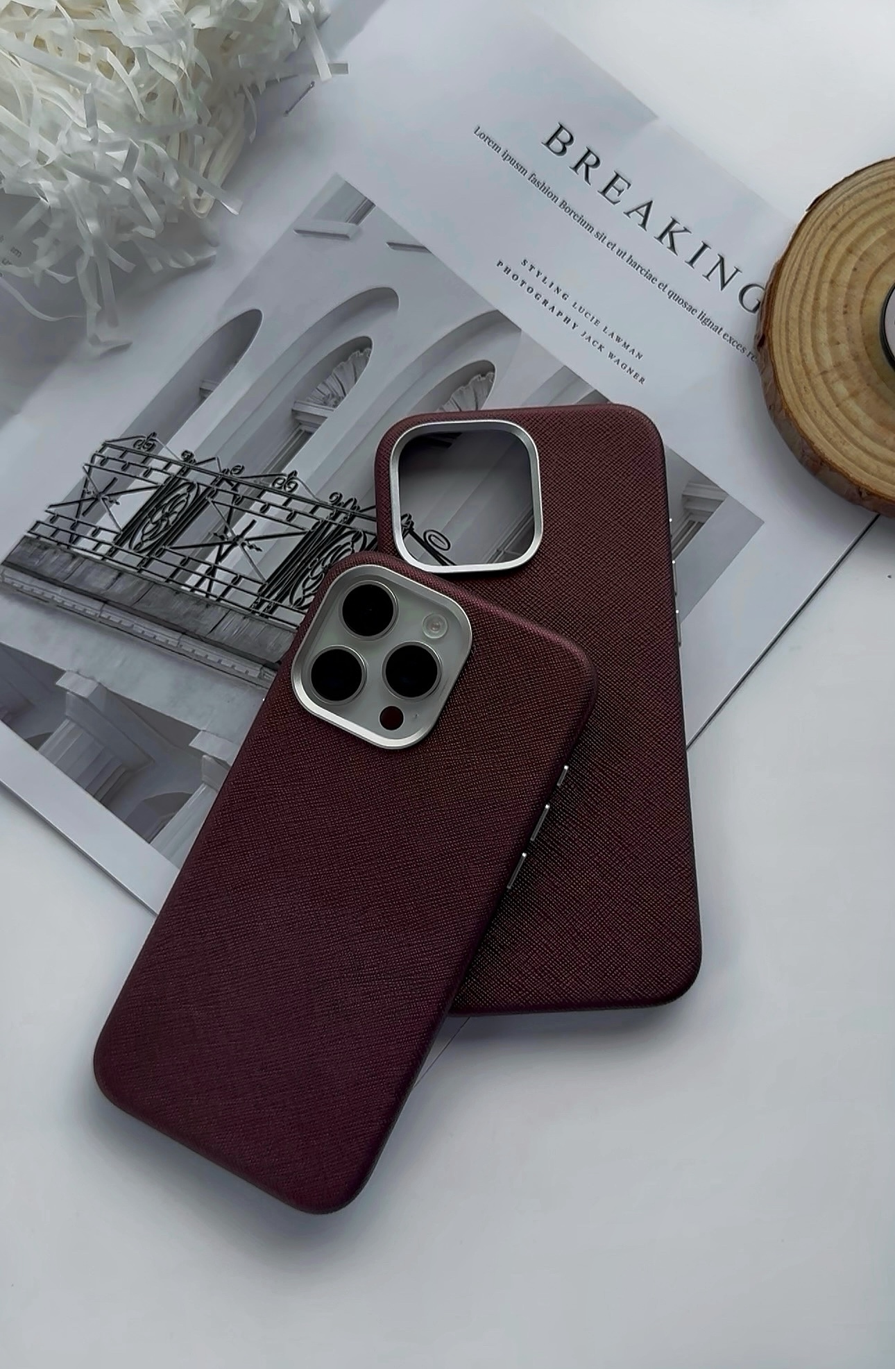 CLARET TEXTURED LEATHER MAGSAFE PHONE CASE image