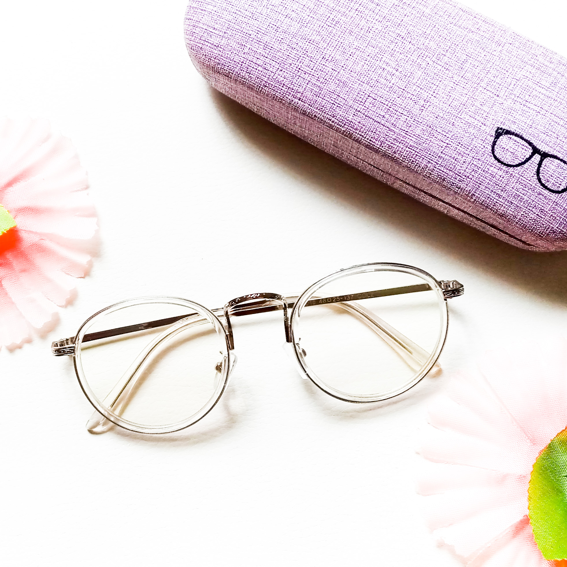 Unisex Oval Men Women Frame image