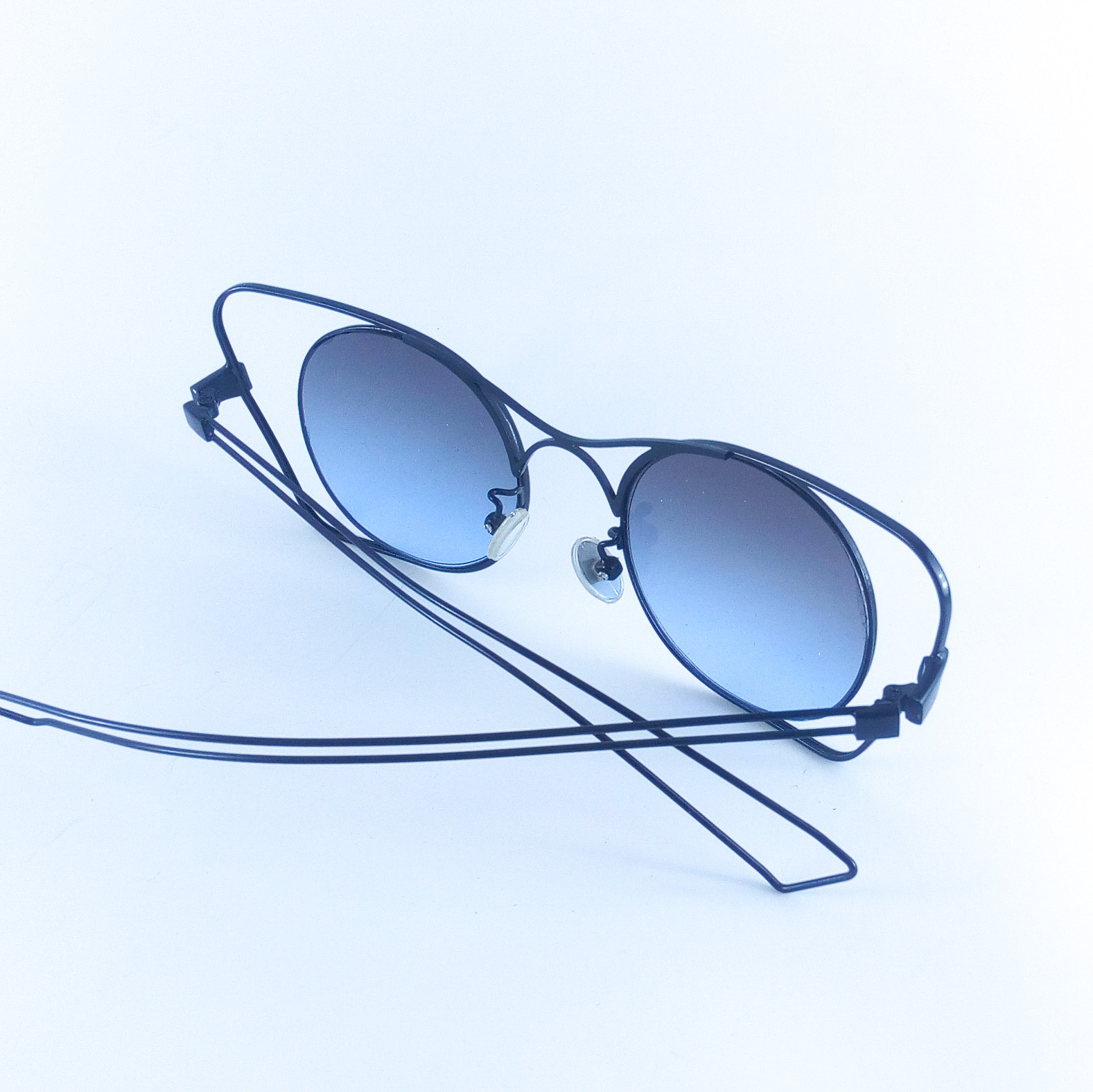 Ladies Unique Wired Cateye Sunglasses second image