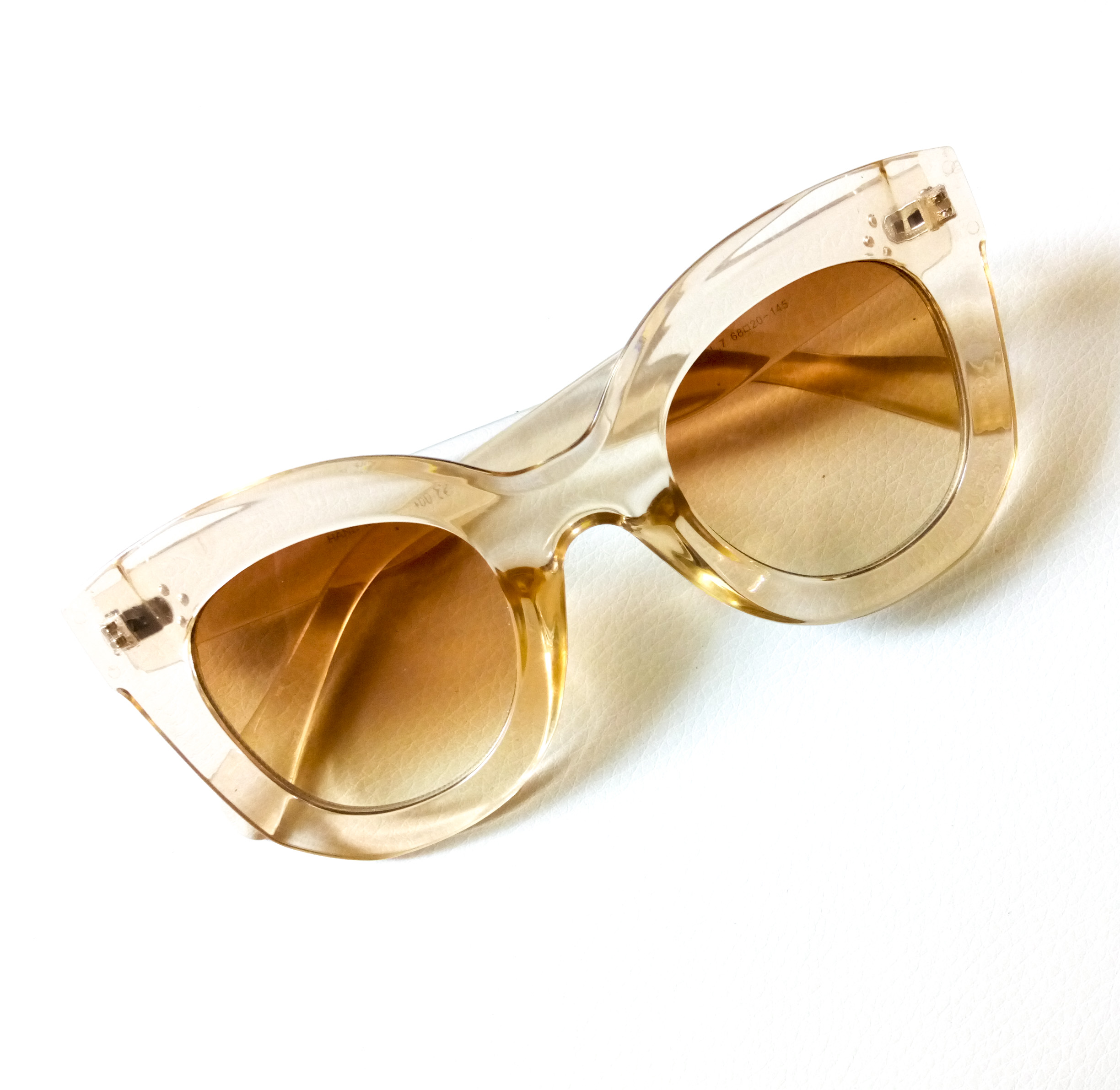 Bold Fashion Women Semi Round Sunglasses second image