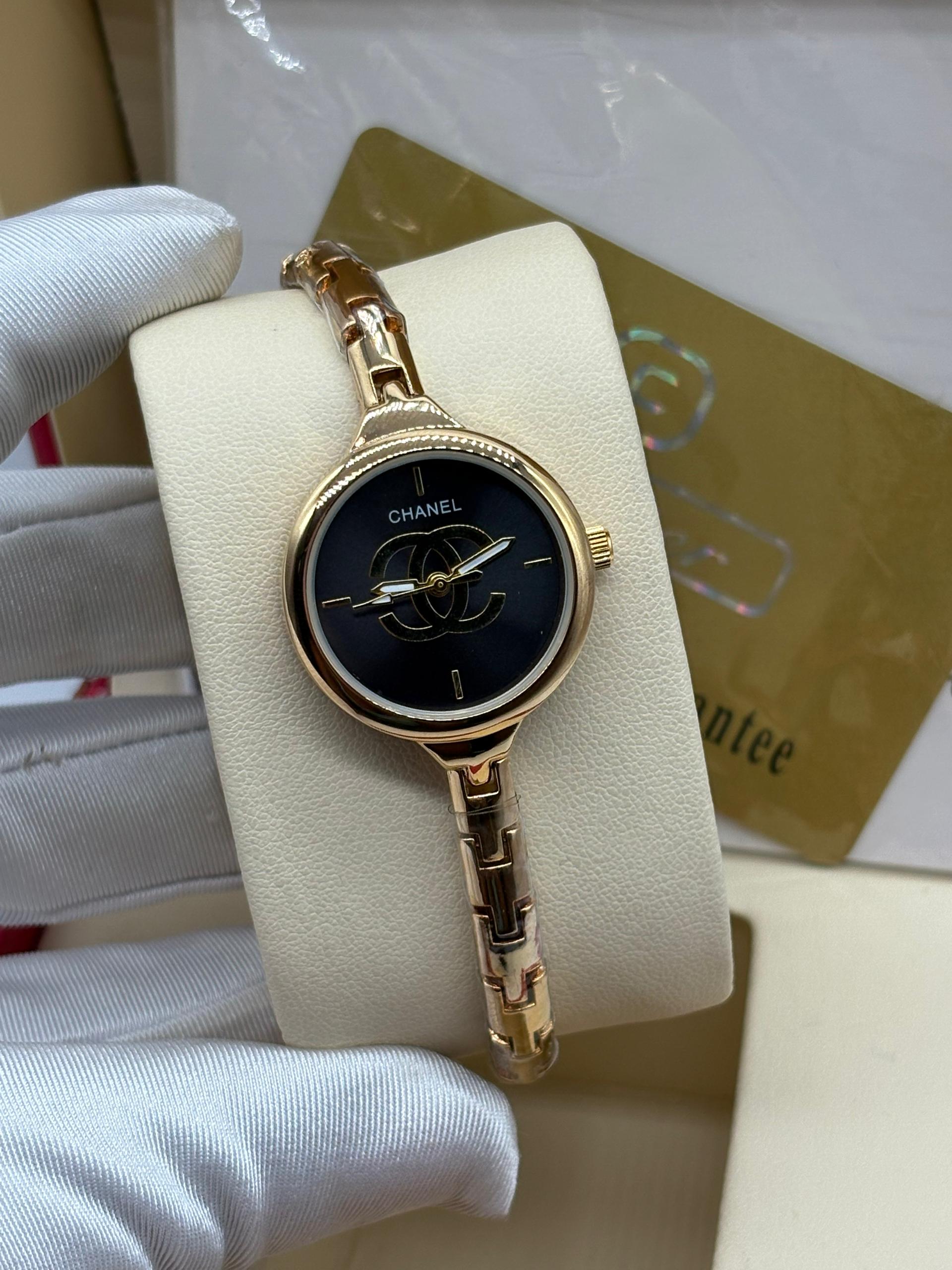 Women's channel fashion image