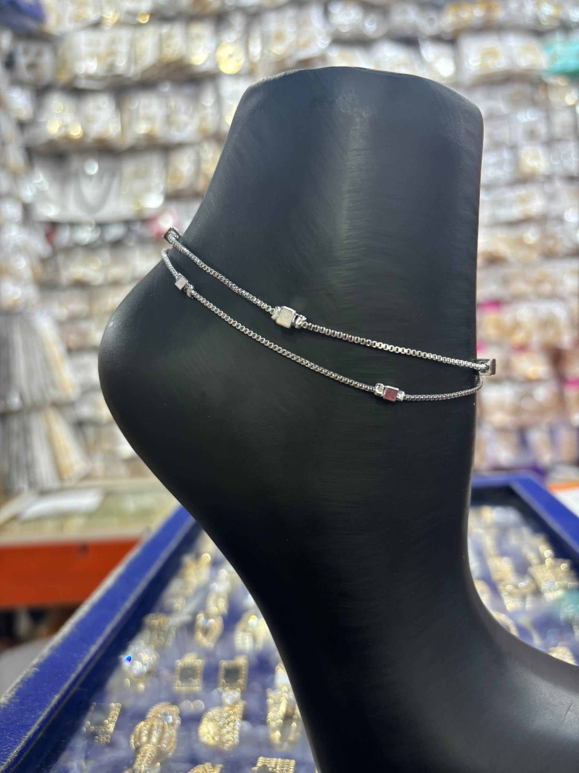 High quality leg chain designs image