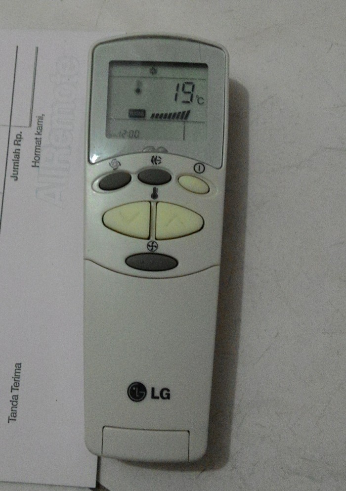 LG SPLIT A/C SMART REMOTE CONTROL image