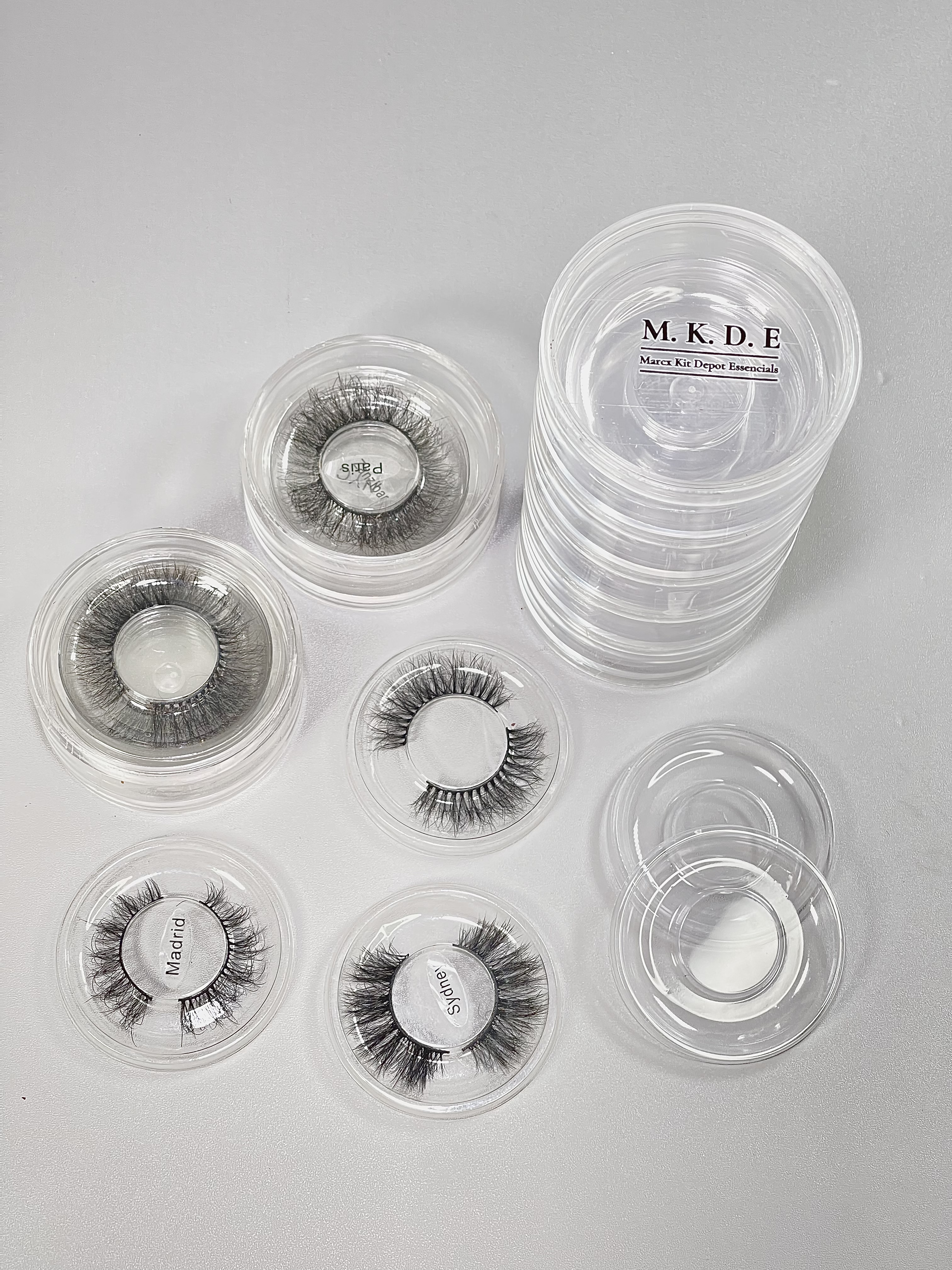 Lash Box With 25pcs Lash Tray image