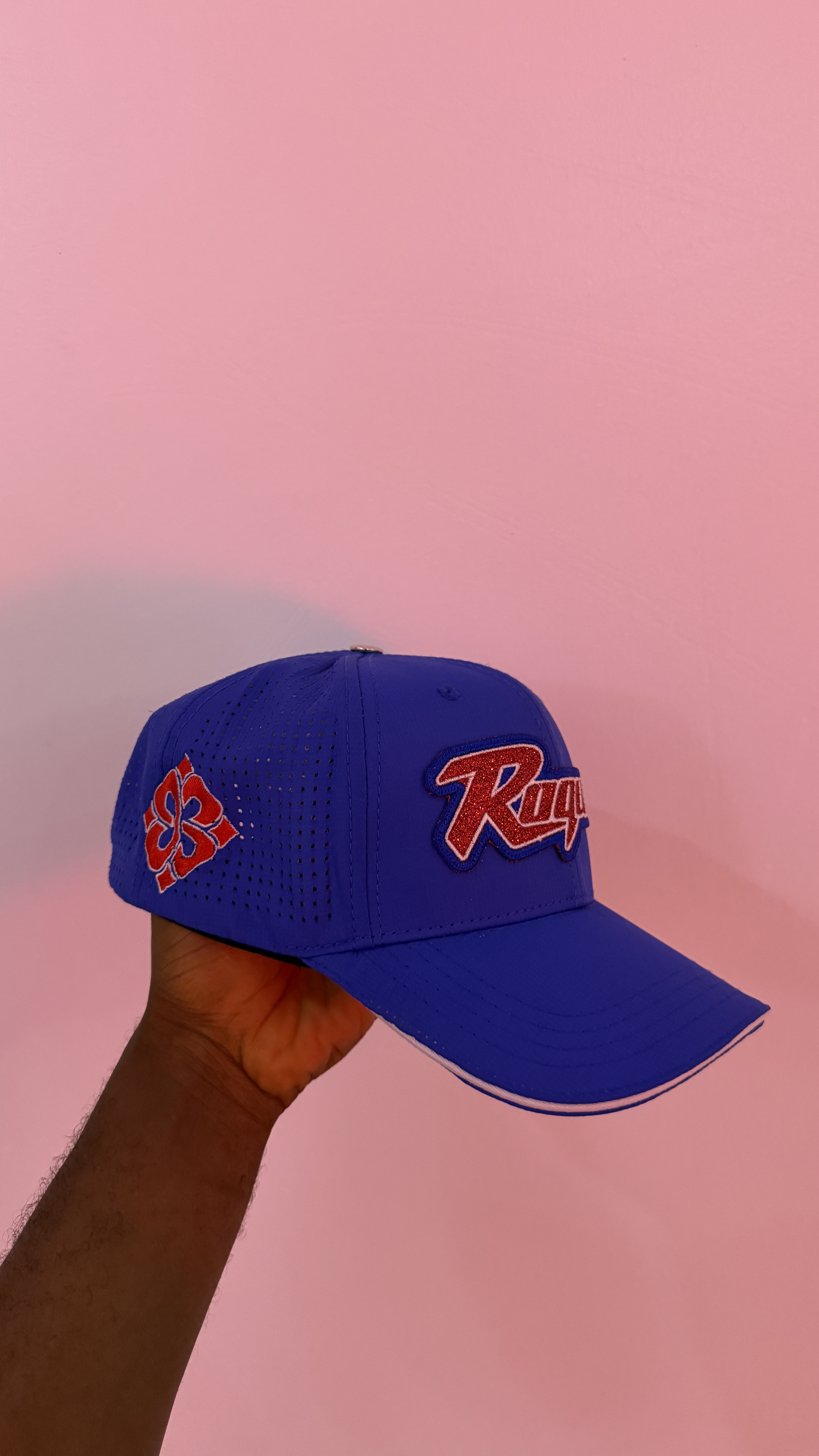 Blue/Red baseball cap image