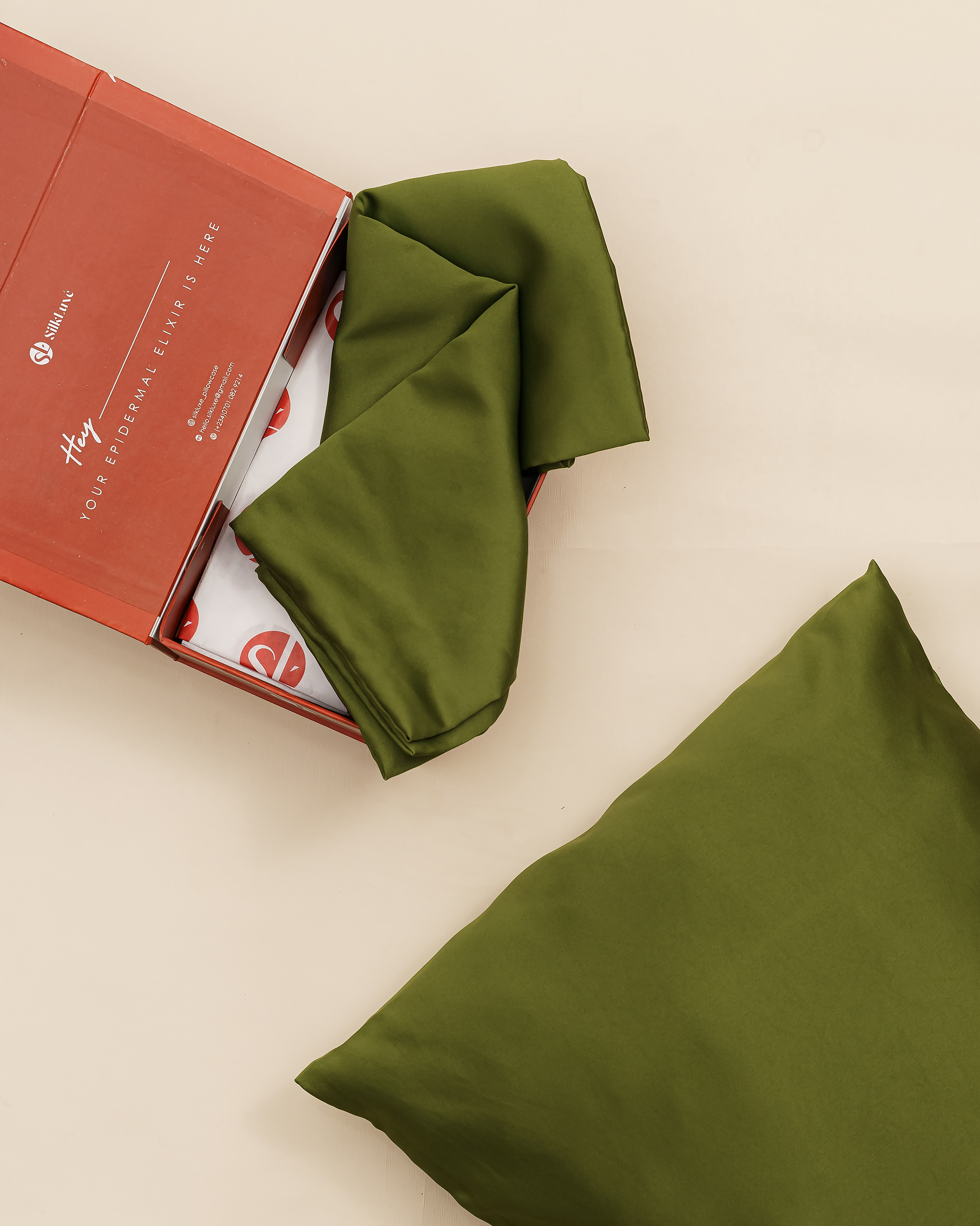 Green Silk Pillowcase image