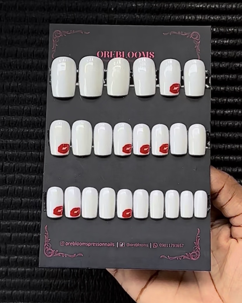 NC10 Kiss Design image