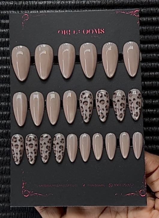 BS21 Leopard Print Cat Eye Style image