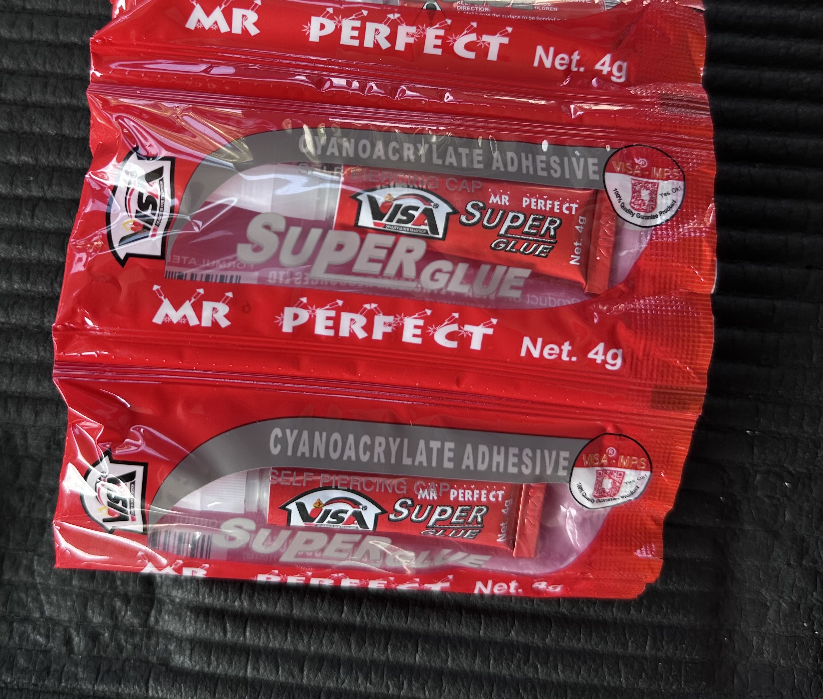 Strong Liquid Glue, Extras image