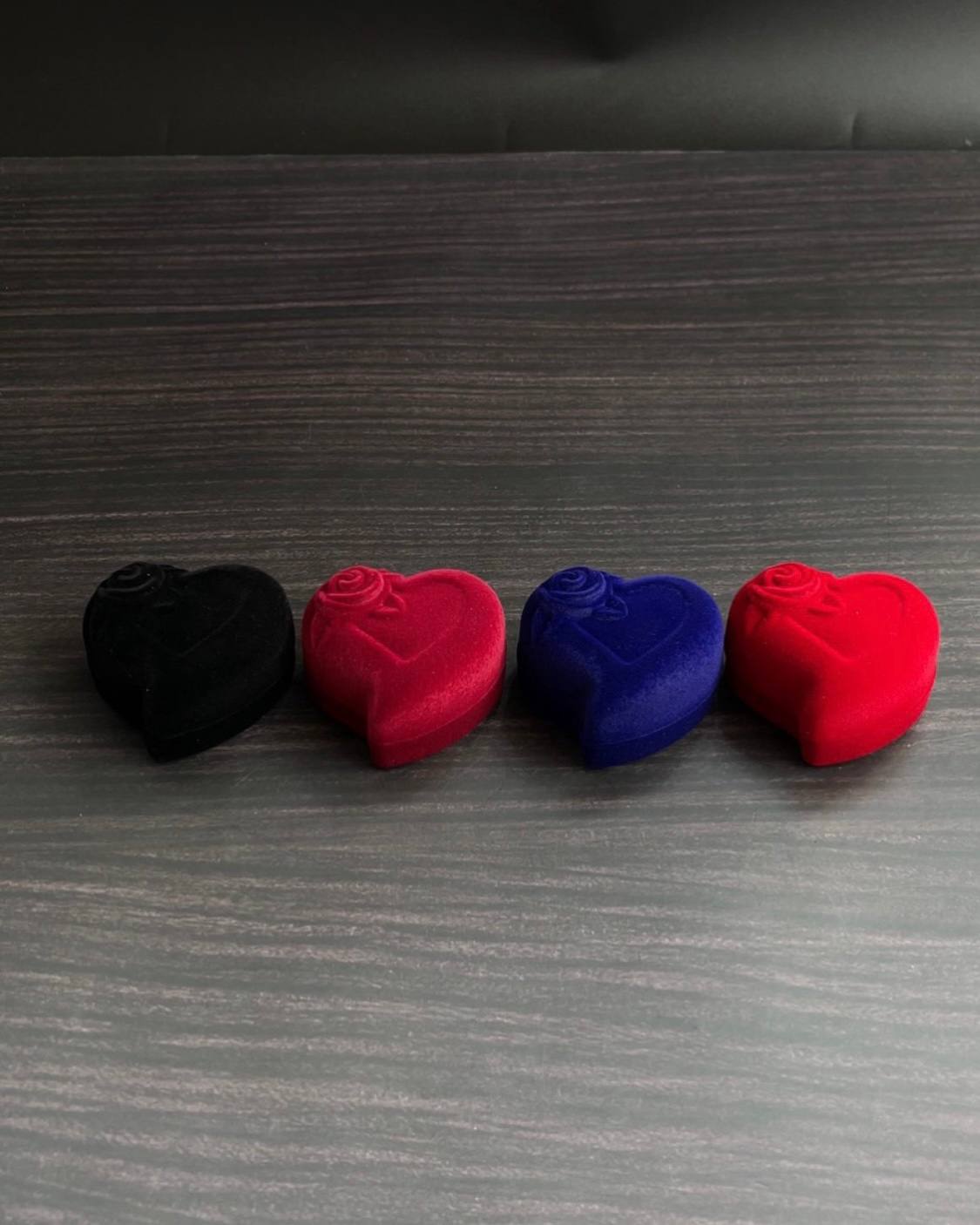 Curved Heart Velvet Ring Box