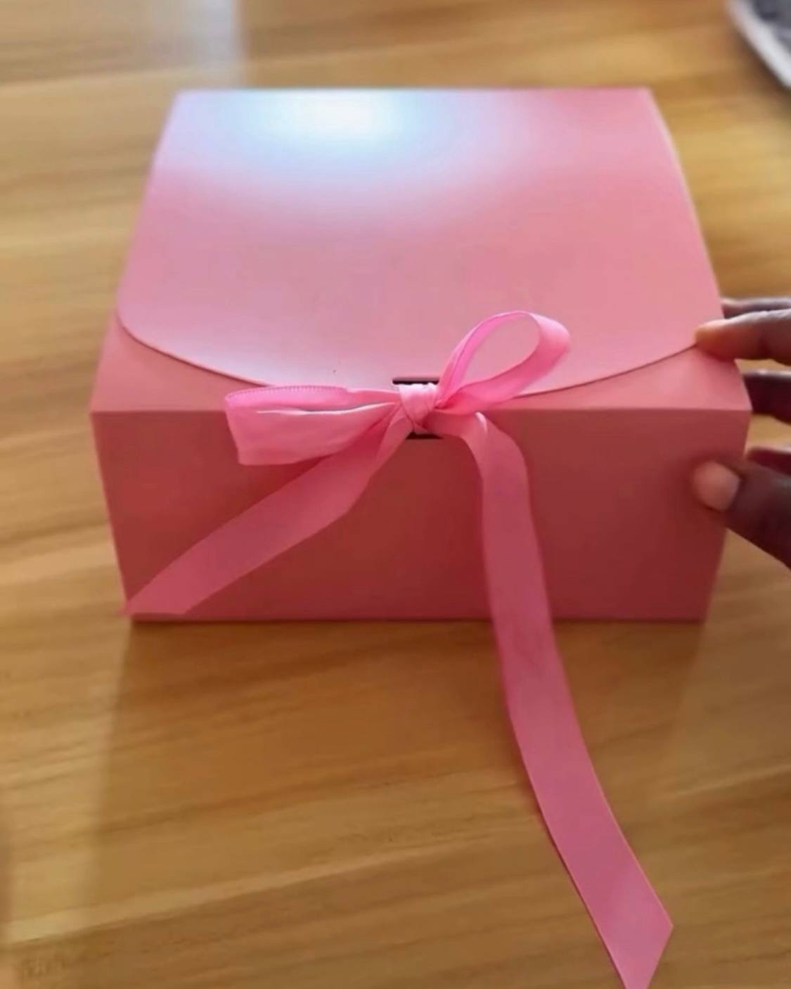 Deep Gift Box - With Ribbon