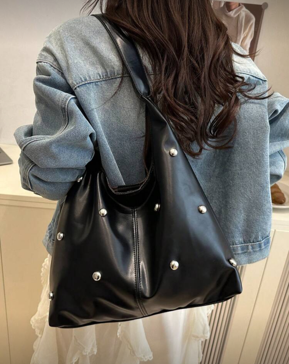 STORDED TOTE BAG second image