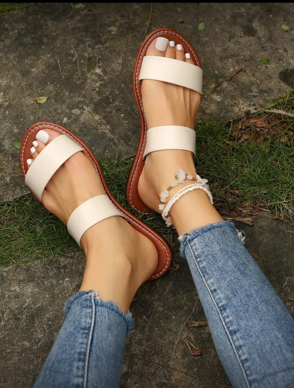 NKEME 2BAND SLIPPERS image