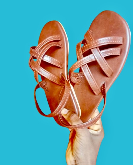 Women Flat Sandals, Solid Color Criss-Cross Elastic Strap Non-Slip Casual Summer Beach Sandals second image