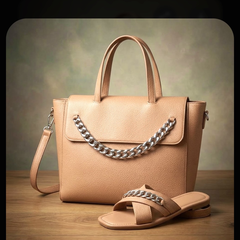 IHIOMA TOTE BAG image