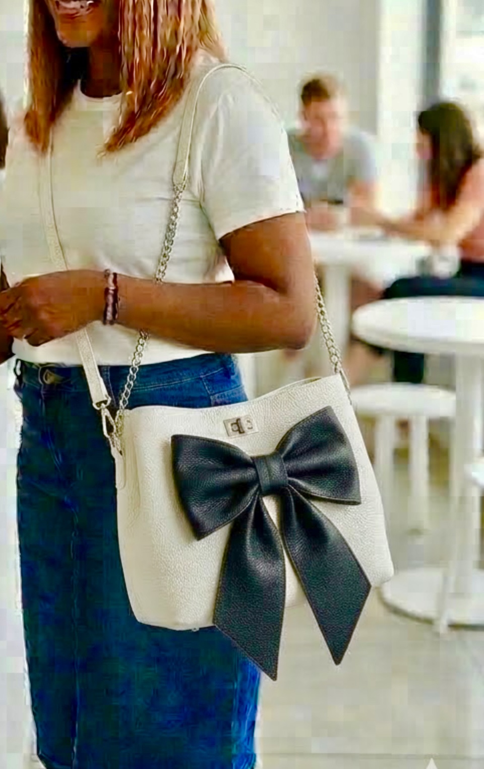 White pebbles leathers bag