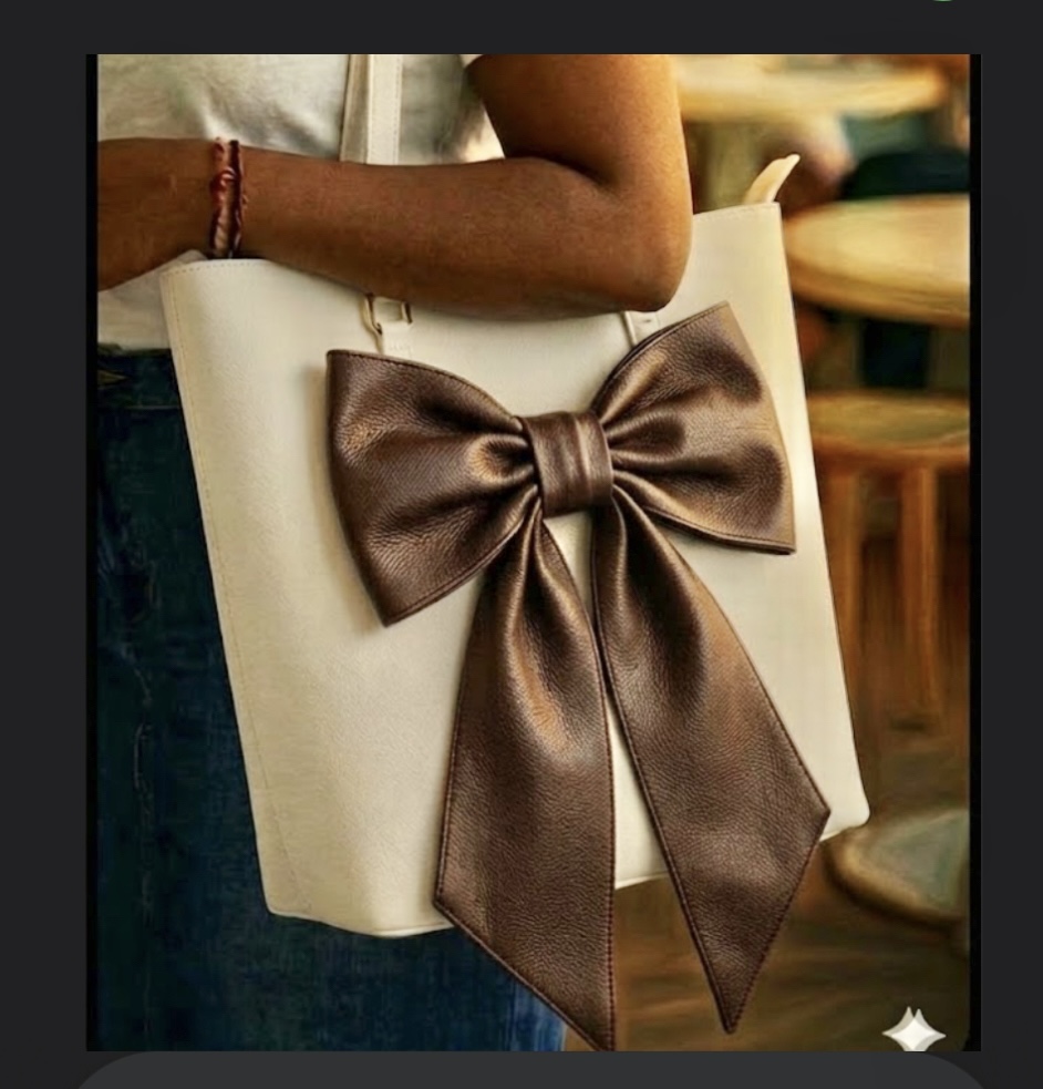 White pebbles leathers tote bag second image