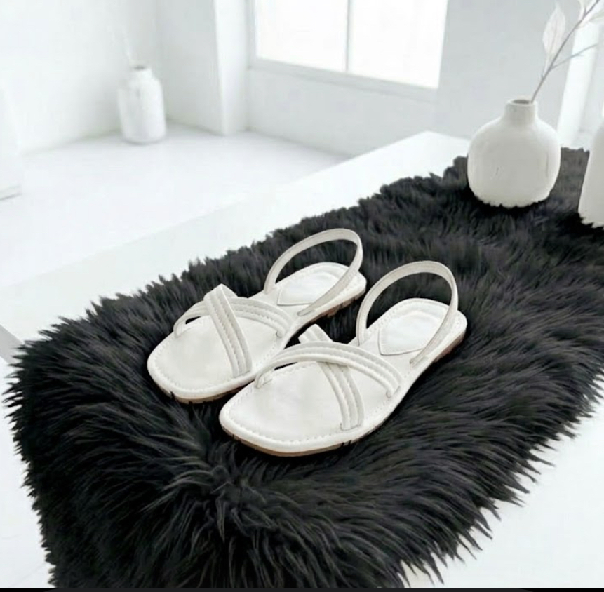 Elegant  Cross-Strap Sandals