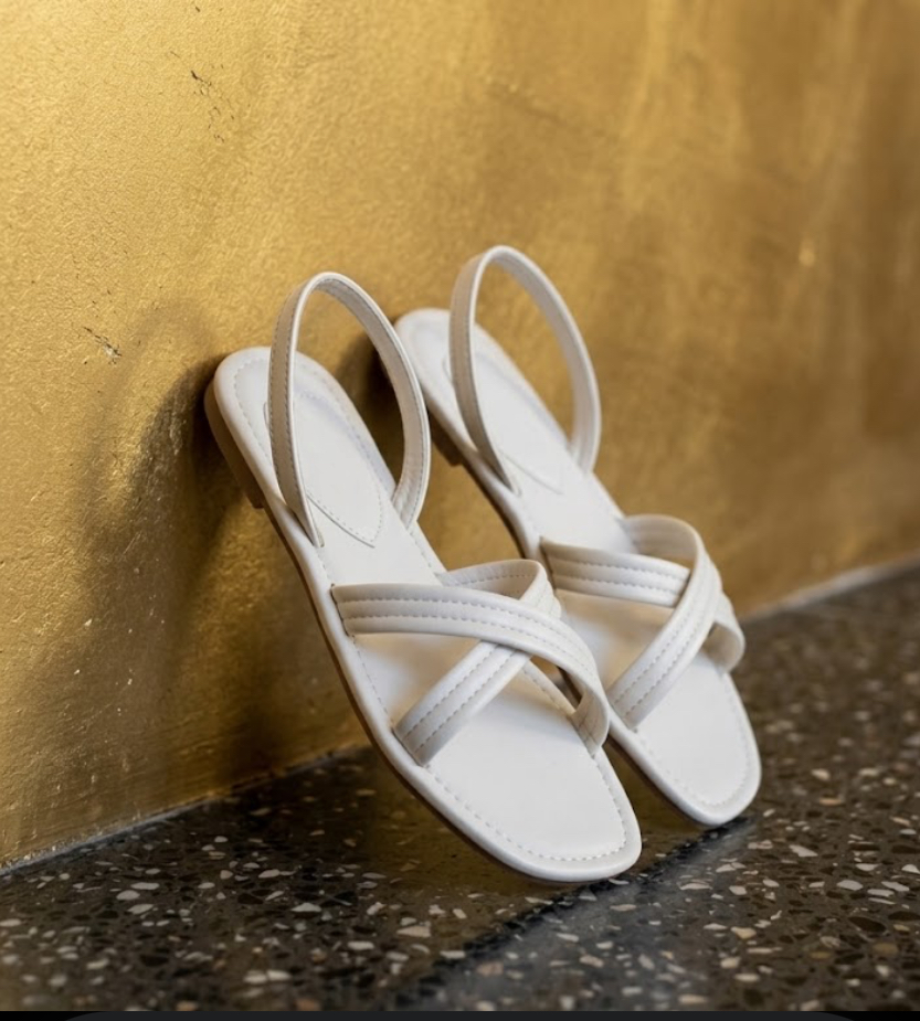 Elegant  Cross-Strap Sandals