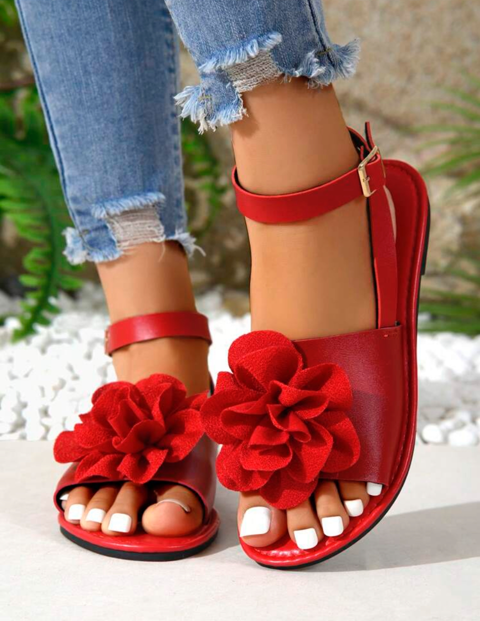 Women flat rose Sandals, Thick Bottom, Elastic Strap, Minimalist Outdoor Flip Flops, Young Beach Vacation Style With One Strap For Travel, All-Black (Copy) Image