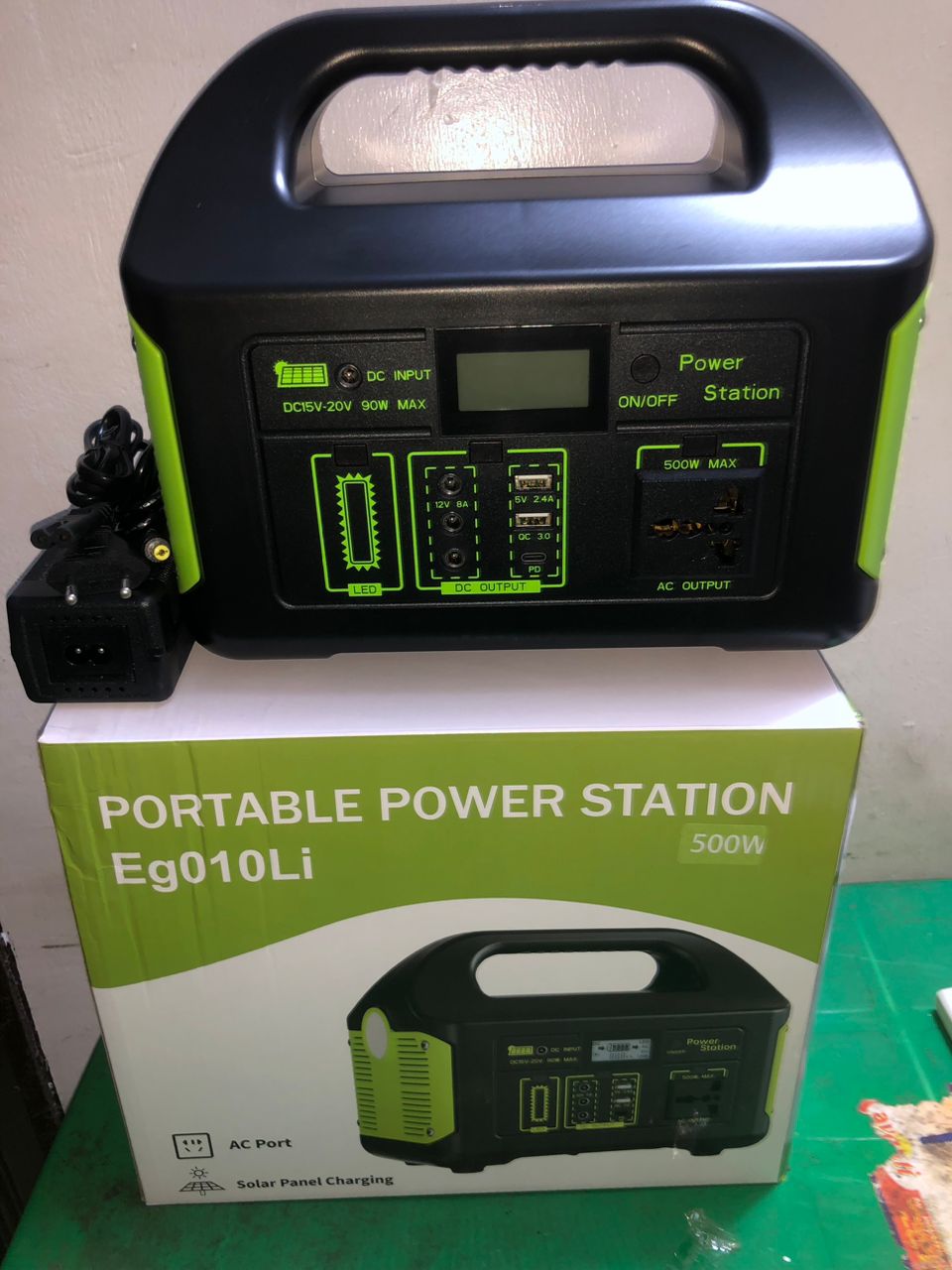 EG-010Li Portable Power Station (500W) with 100w panels image