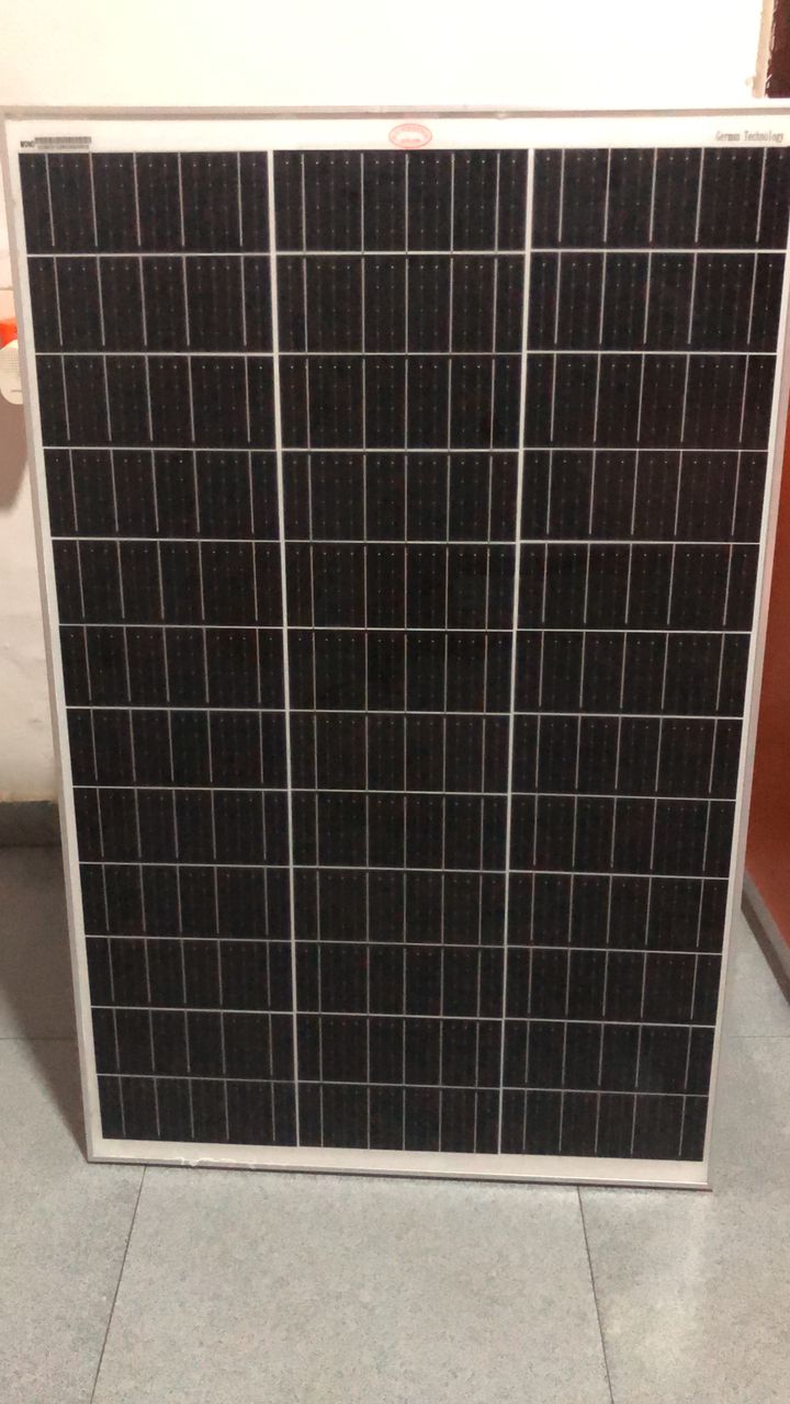 EG-010Li Portable Power Station (500W) with 100w panels image
