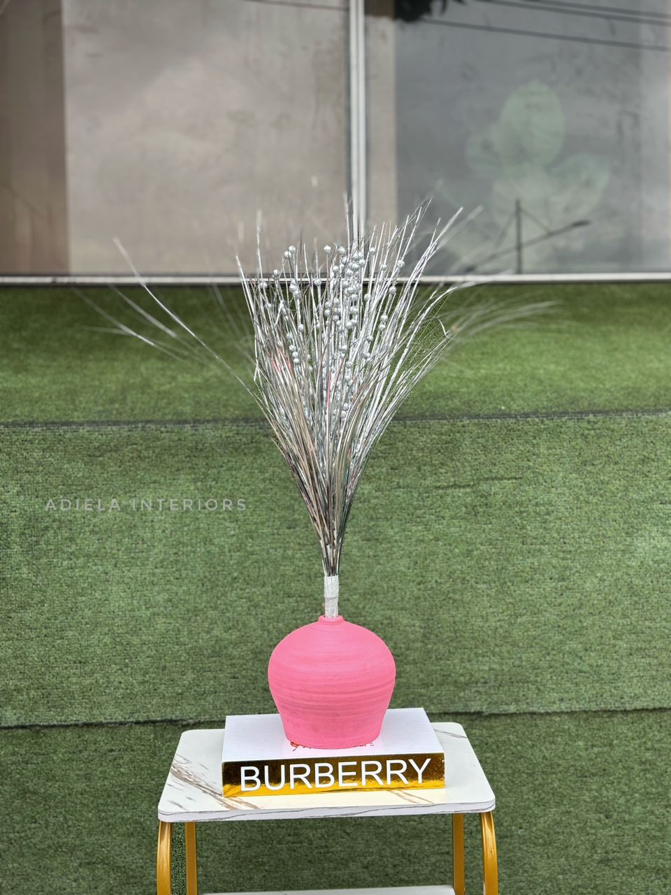 Sliver Pampass in ceramic vase second image