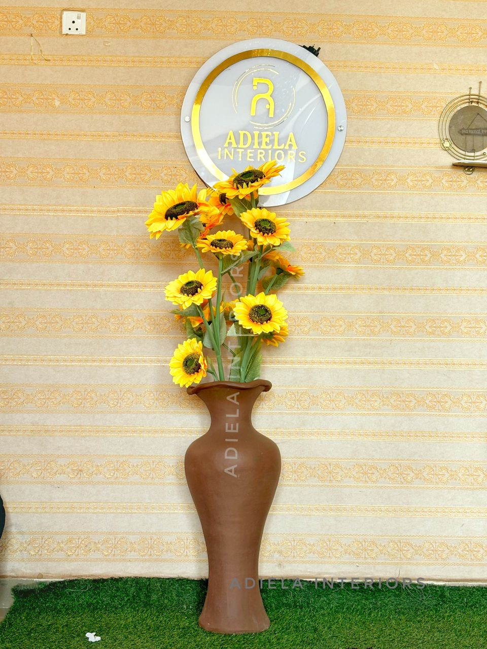 Sunflower In Ceramic Vase second image