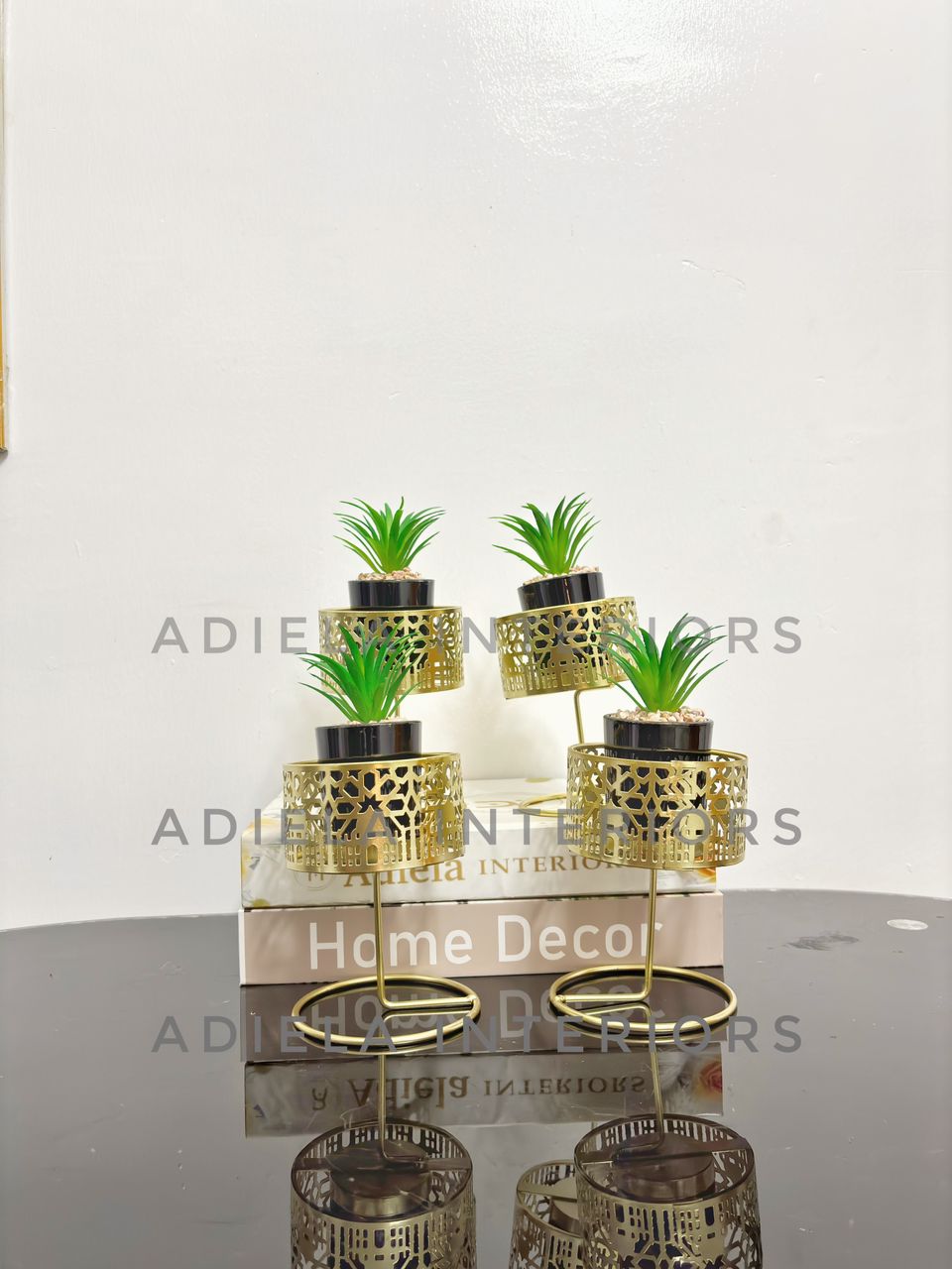 Fine Wine Flower Decor Image