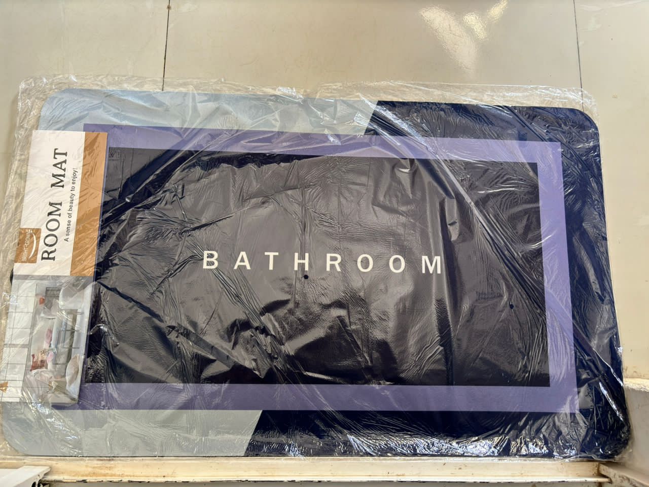 Absorbent Bathroom Mat second image