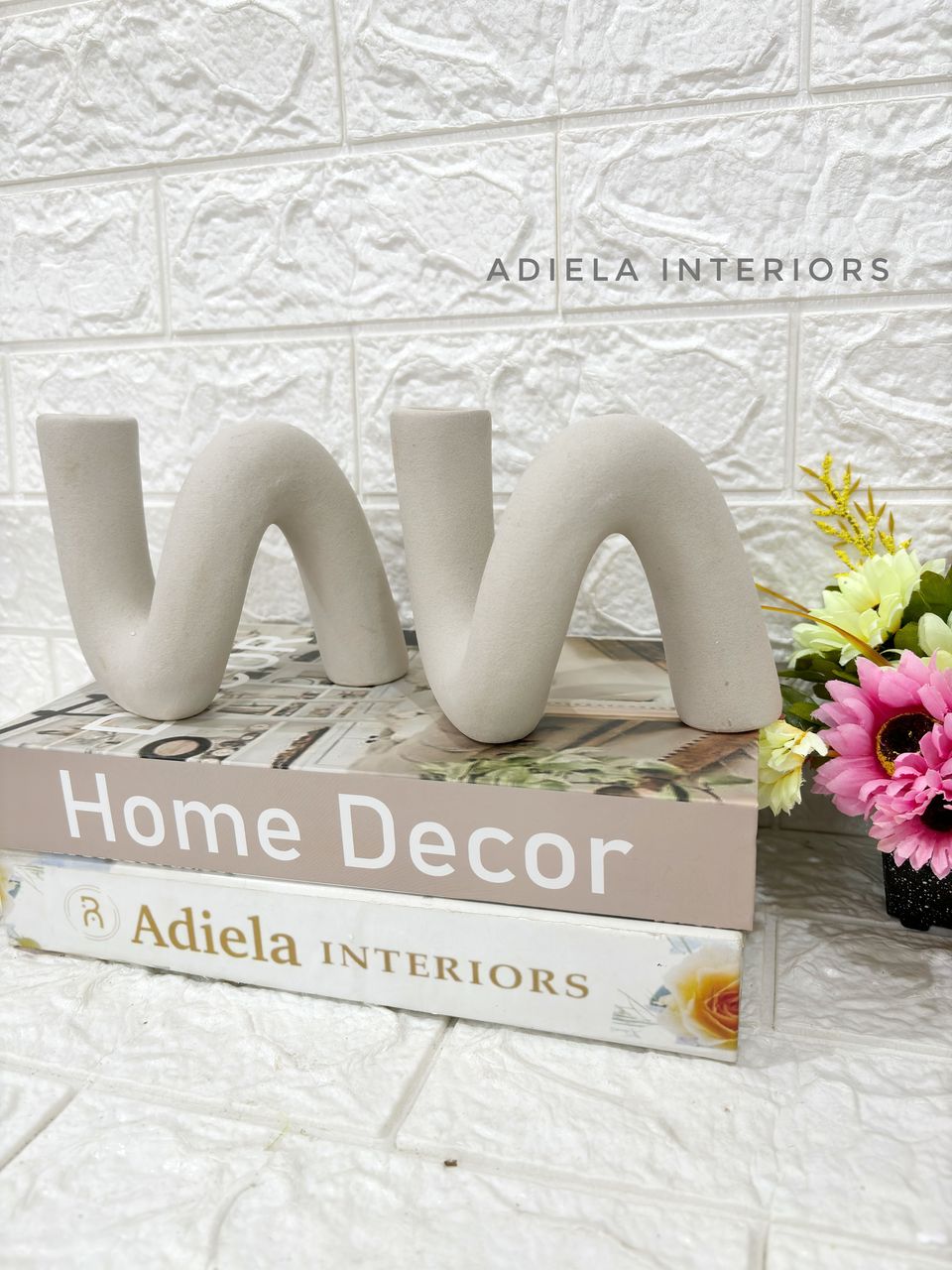 Mini "n" Ceramic Vase/Decor Image