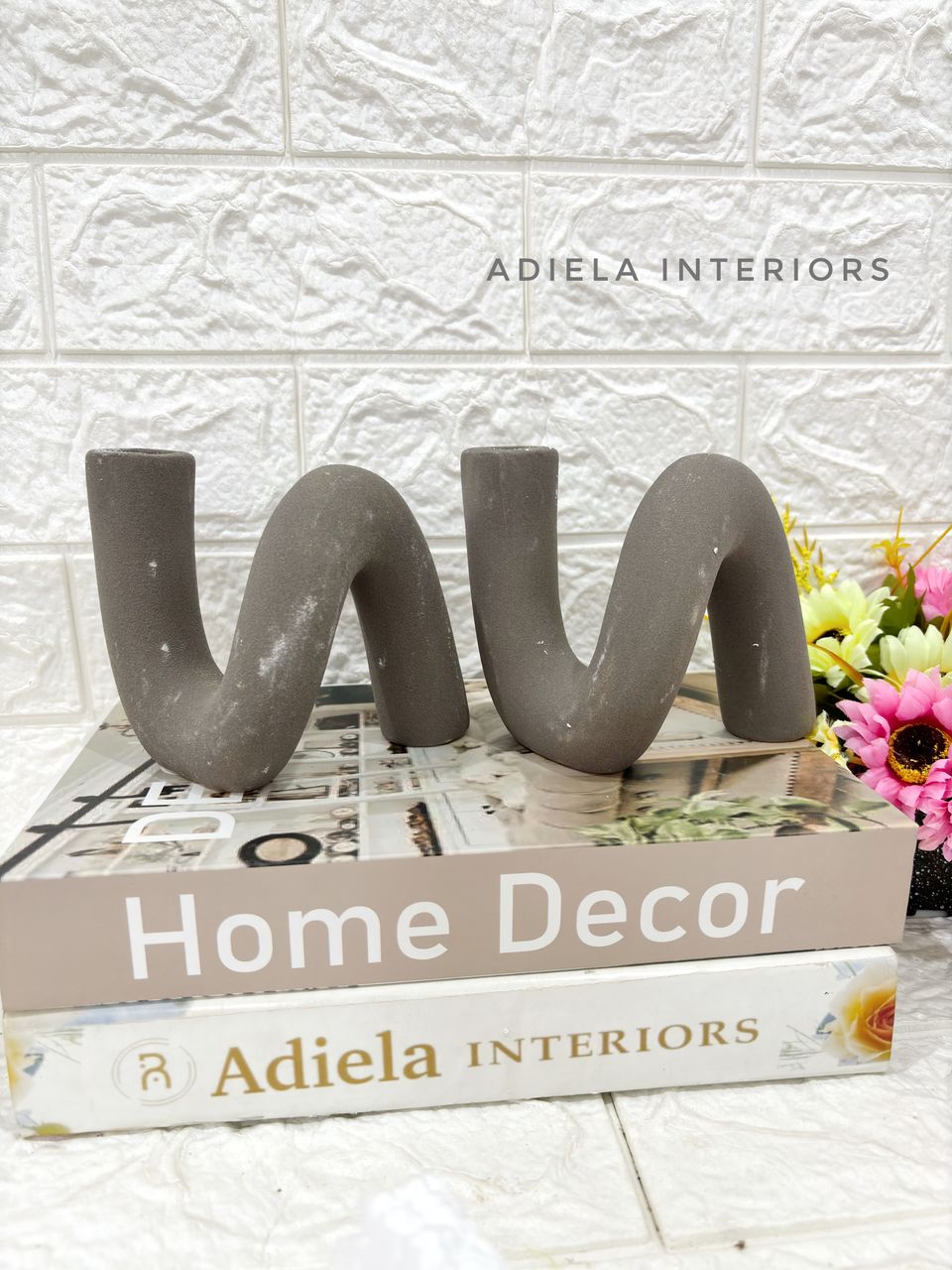 Mini "n" Ceramic Vase/Decor Image