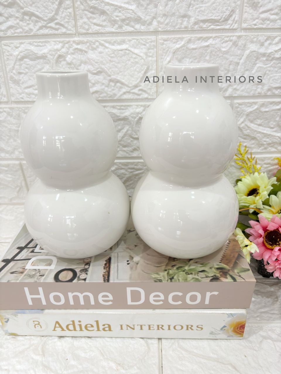 Ceramic Vase _ Double Bulb Design image