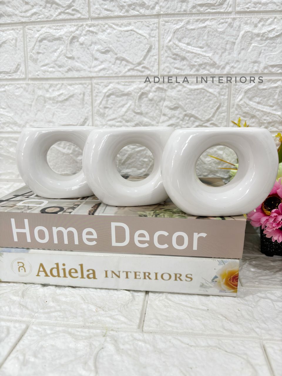 Semi Donut Vase image