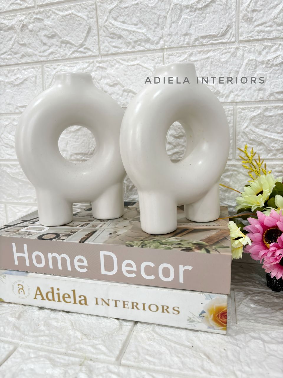 Ceramic Donut Vase Image