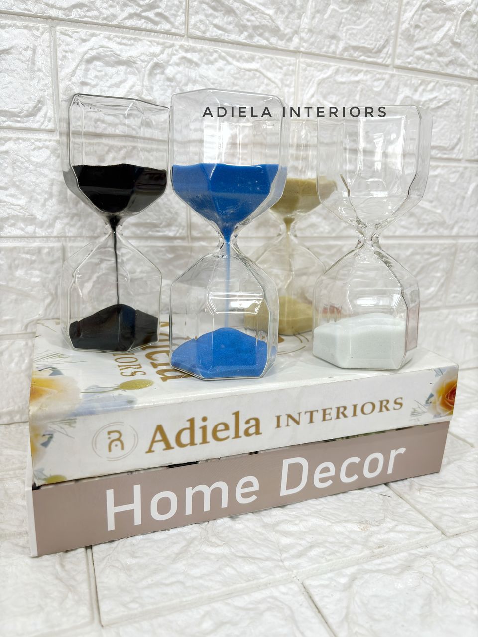 Hour Glass Decor Image