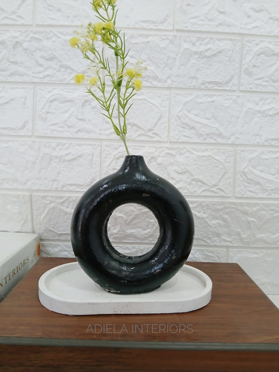 Decorative Donut Vase & Saucer Set second image