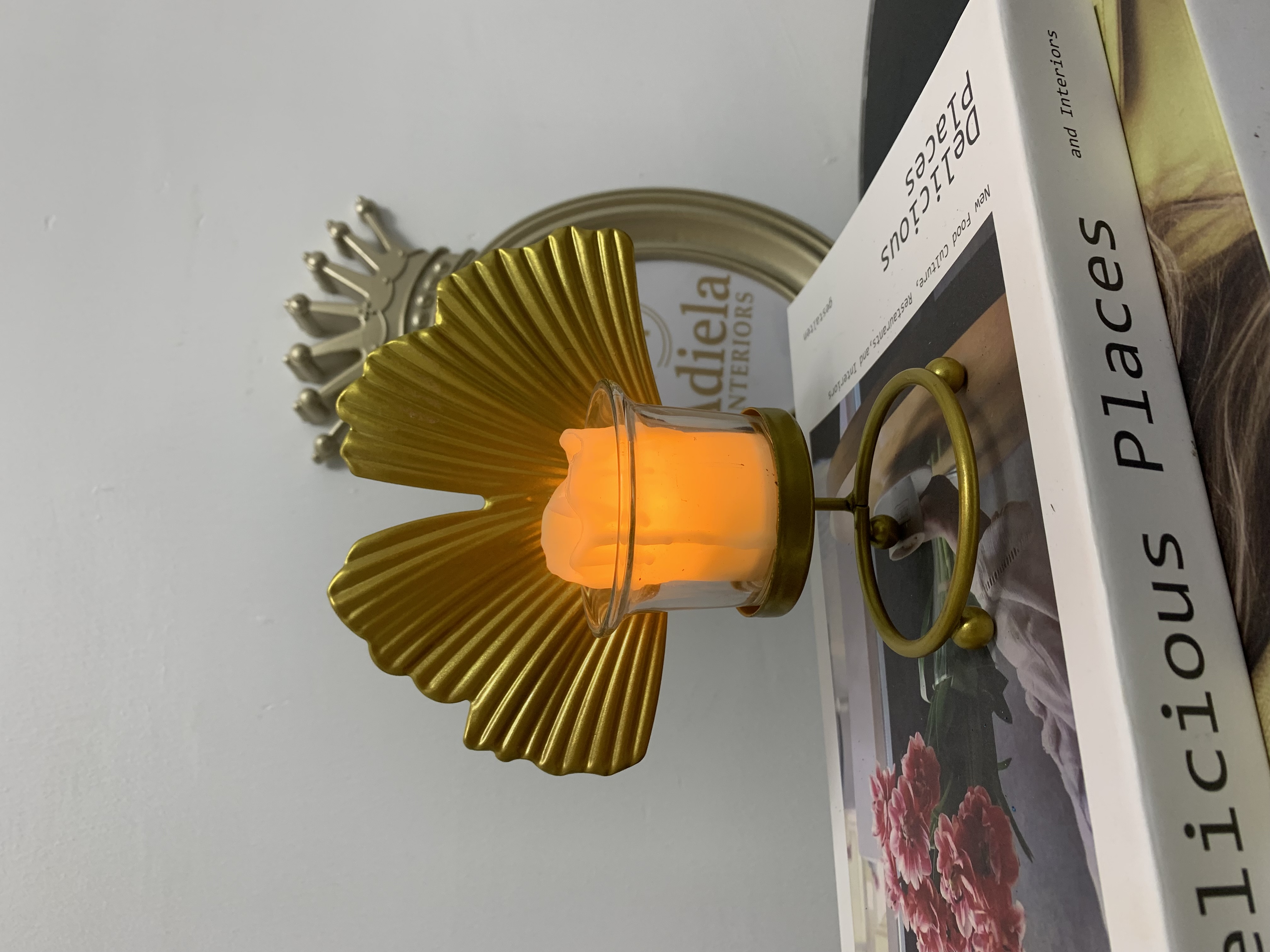 Ginkgo Leaf Decor with faux candle image