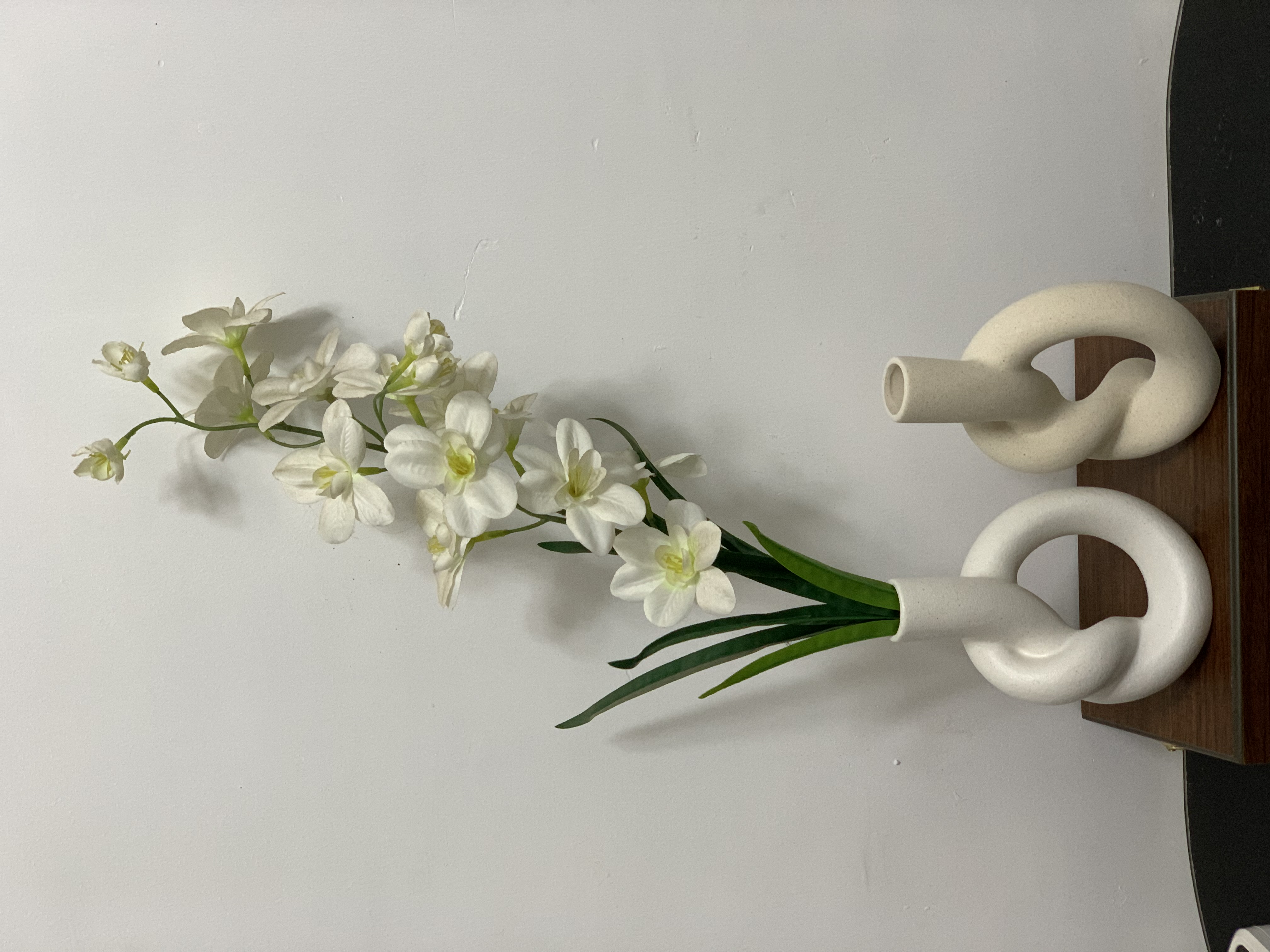 Knot Vase second image