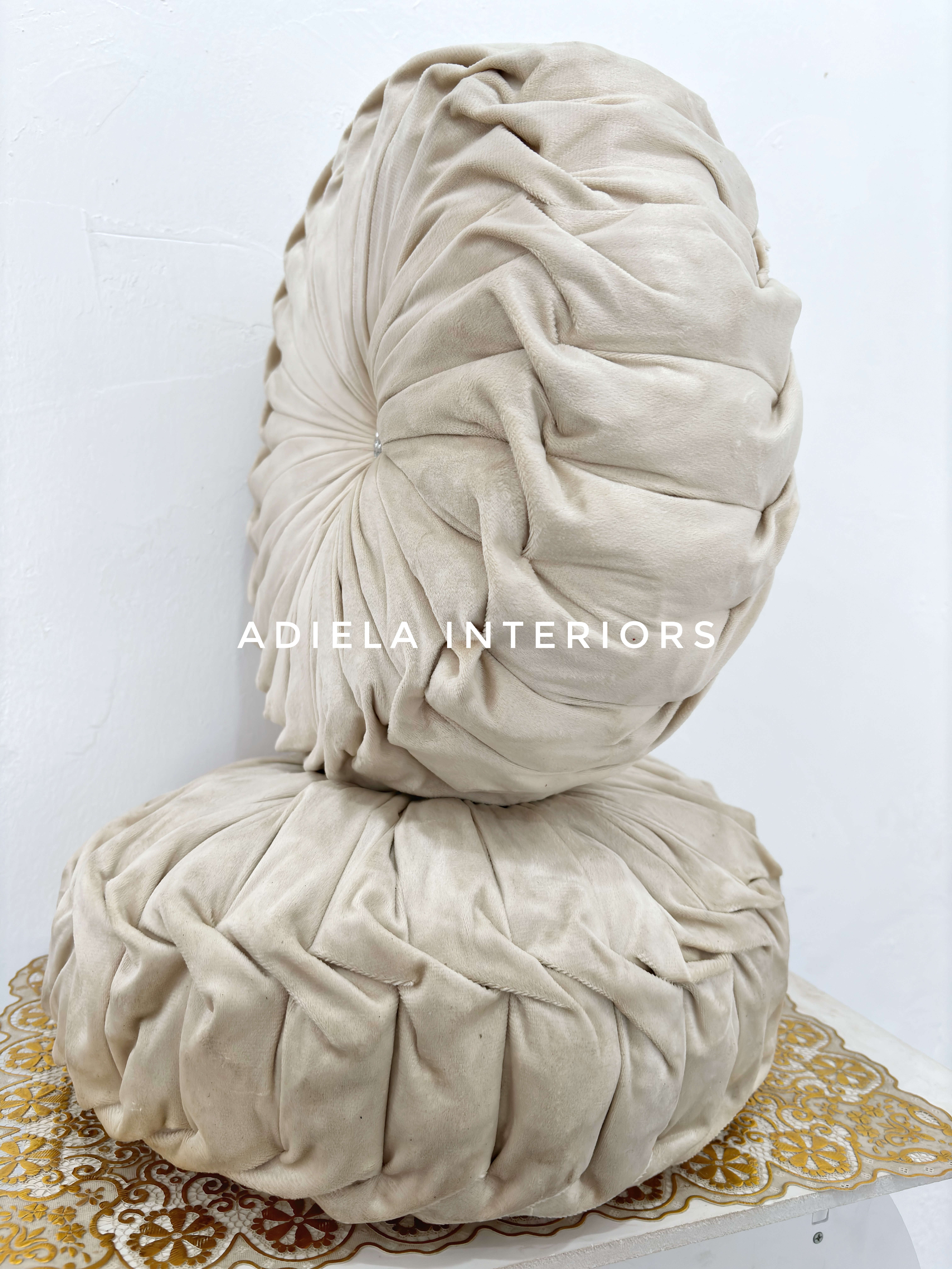 Round Twist Throw Pillow second image