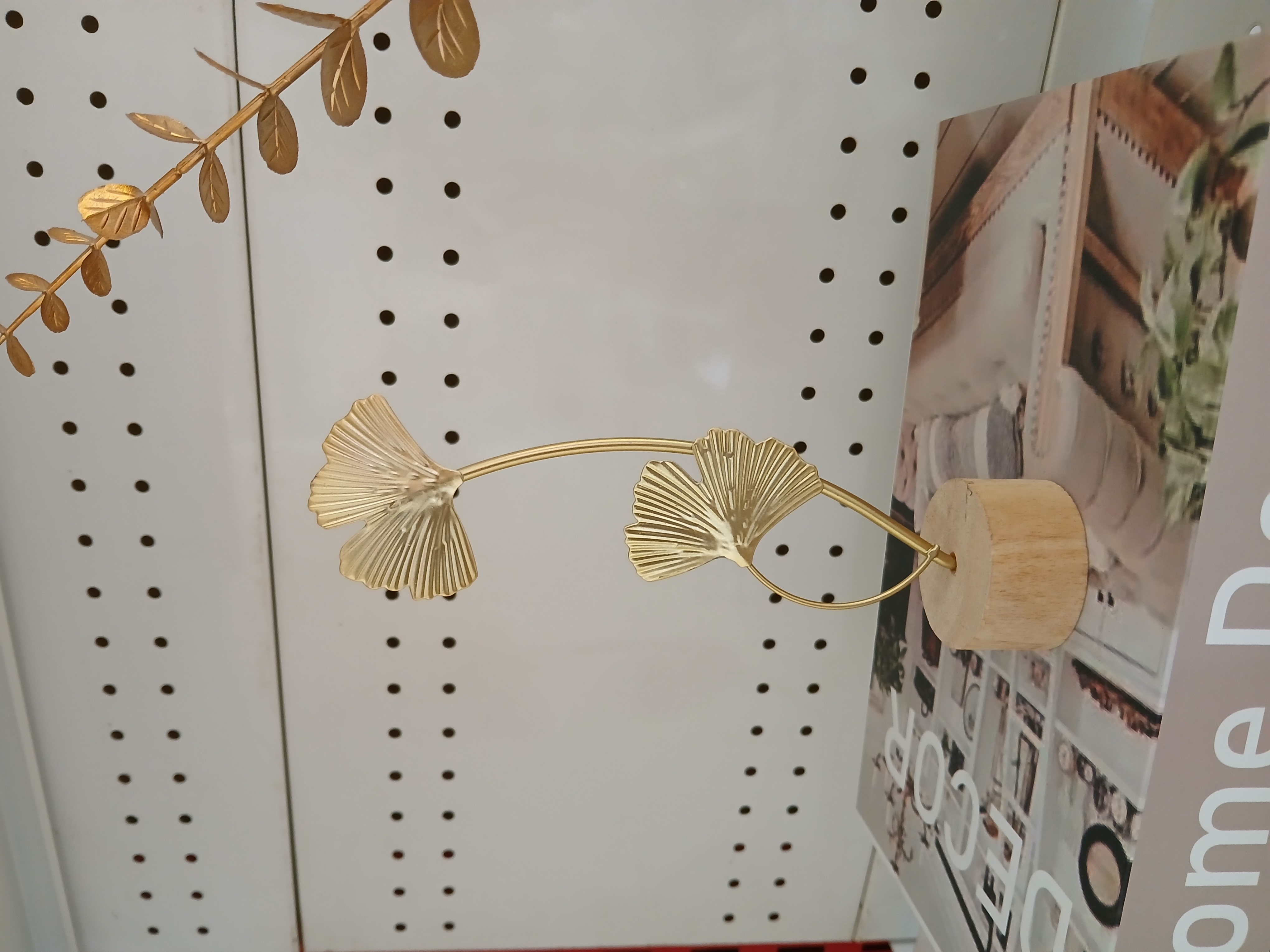 Maple Leaf Decor image